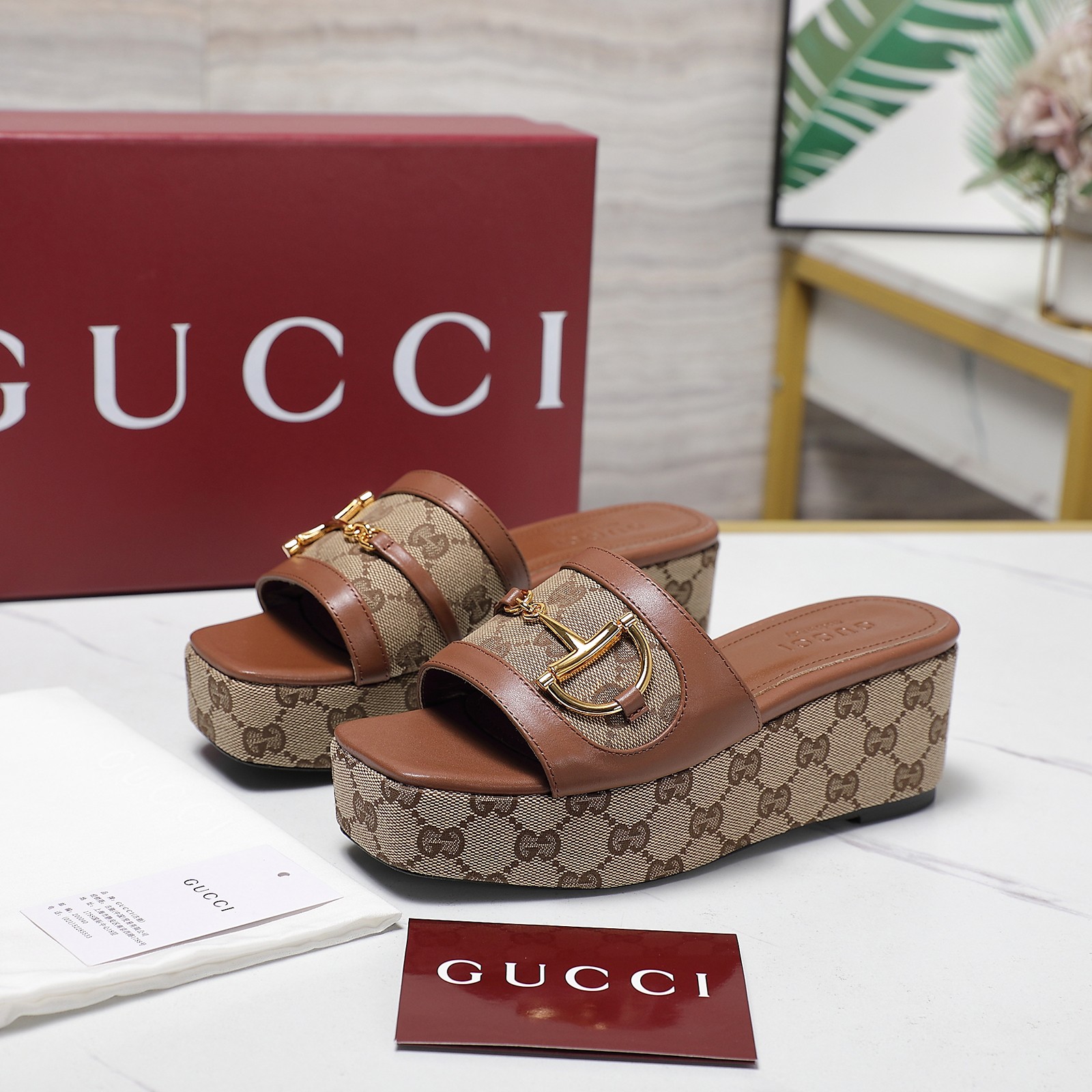 Gucci Women's D-Chain Platform Wedge Sandals Slides Mules 3 a1746344865243 3210