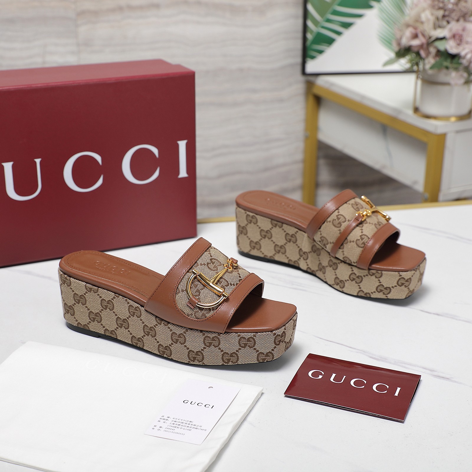 Gucci Women's D-Chain Platform Wedge Sandals Slides Mules 5 a1746344867124 5538