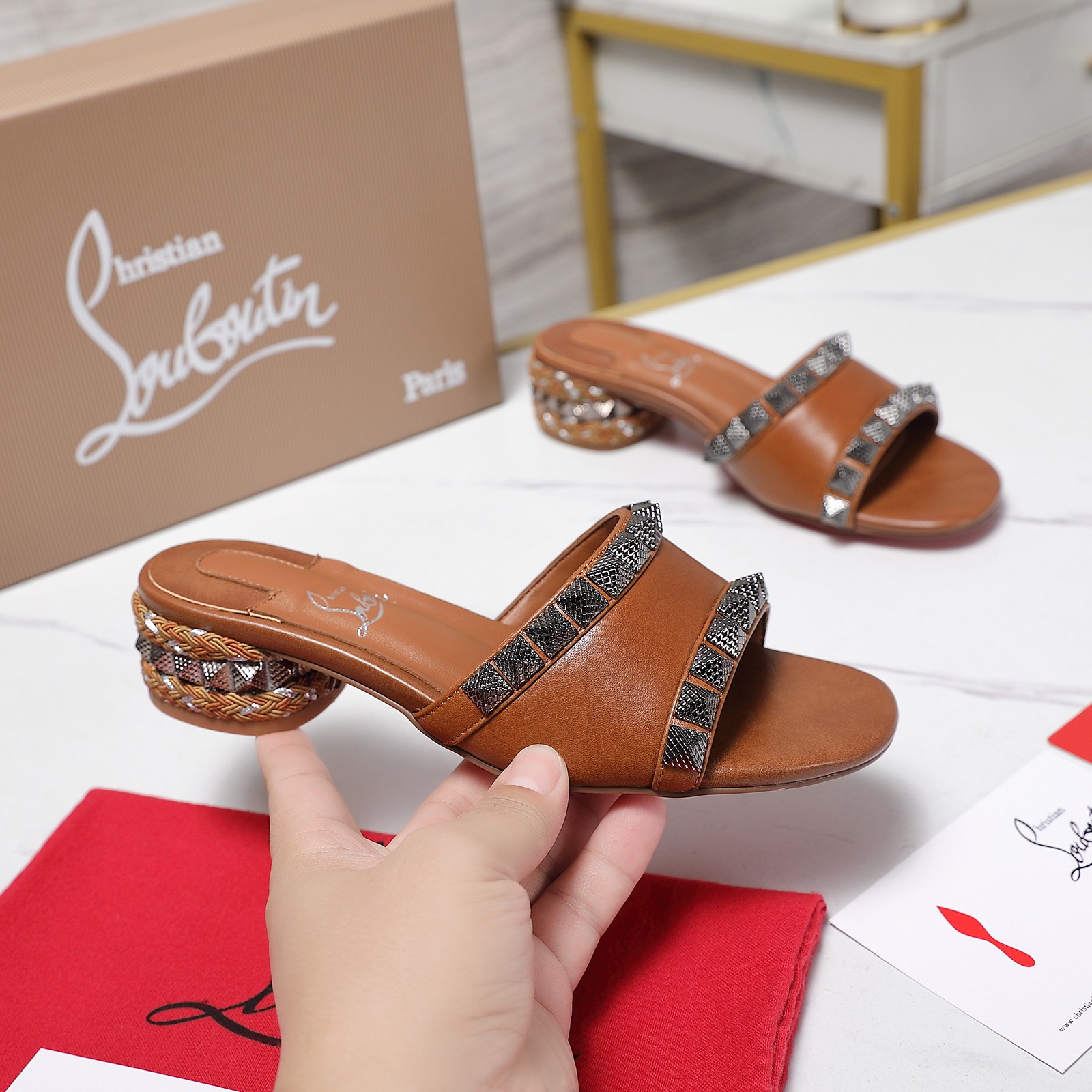Christian Louboutin Red Bottom Shoes: Las Vegas-inspired Luxury Collection, Fine Craft, Limited Global Release - 图片 8