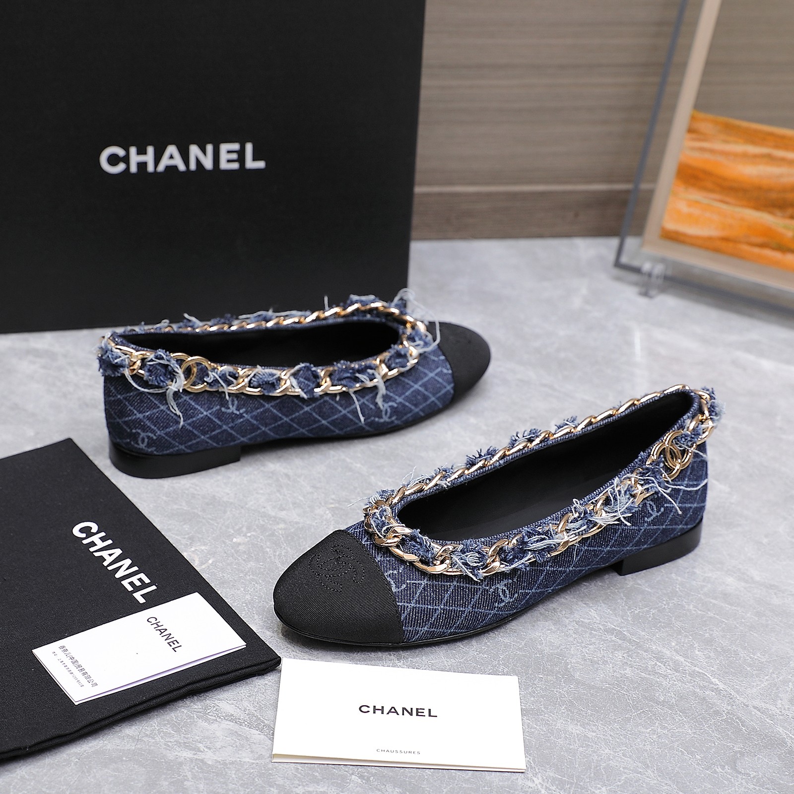 NO:438519,Top version of the District Market Currency [Spot Sale] The entire network counter is explosive and the king of code breaks, the gentle little cutie can't help but fall in love with it. The counter is purchased for 9,000!  !  !  Exclusive mold drill buckle mold opening [Flash sale of all versions in the market] Each model has authentic comparison inspection. The authentic product has been disassembled and evolved perfectly again and again. The details are beyond the authentic product. The counters in the entire network support comparison and identification. The genuine authentic grade is true, and the non-proper version supports no reason to return and exchange!  !  !  Official catalog Number of 34-40 are all equipped with genuine Italian packaging, single shoes19860909顶级版本 区市场通货【现货发售】 全网专柜爆爆爆断码王,温柔小可爱会情不自禁爱上的 专柜以9000购入！！！独家模具钻扣开模【秒杀市场一切版本】每款均有正品对比验货,正品经过大拆卸,一次次完美的进化,细节走线超越正品,全网专柜支持对比鉴定,真正的正品级,不对版支持无理由包退包换！！！ 官方目录 码数34-40 均配有意大利正品包装,单鞋,Women's Shoes