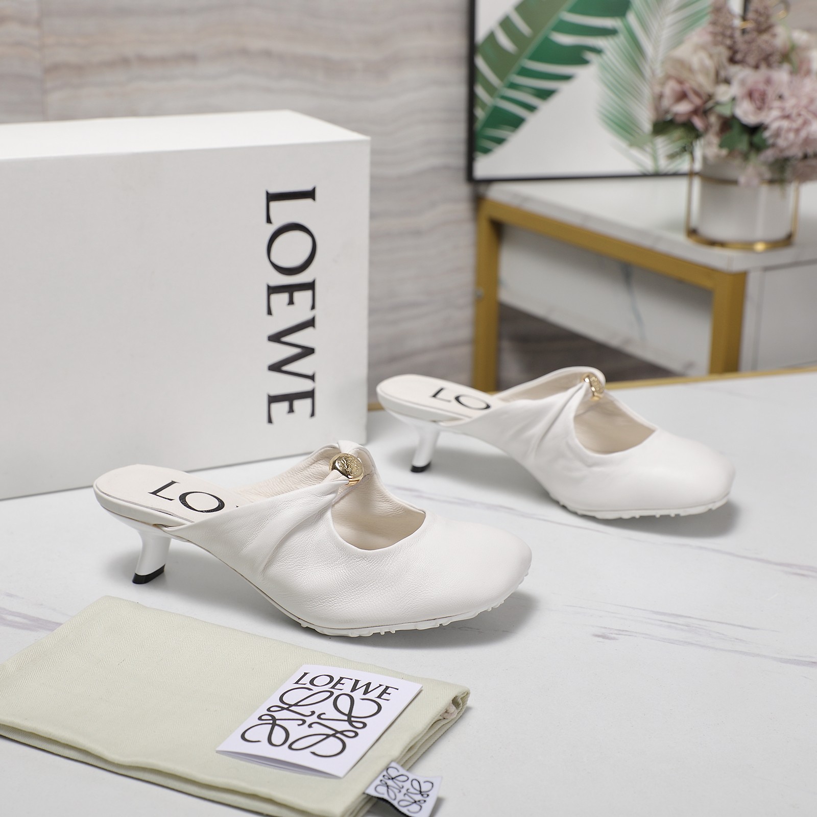 Review: Loewe 25s Soft Sheepskin Ballerina Shoes for Easy Comfort and Style - 图片 5