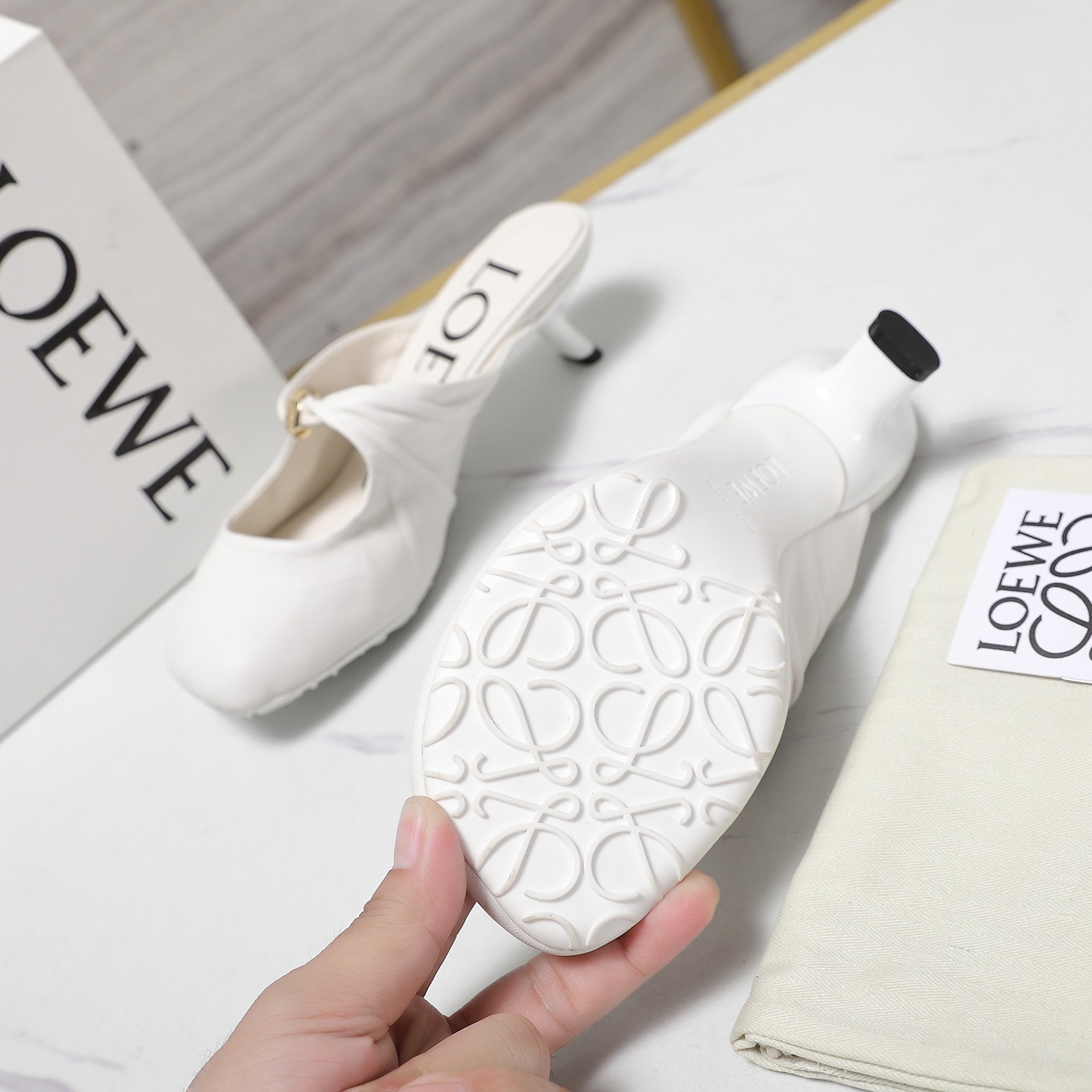 Review: Loewe 25s Soft Sheepskin Ballerina Shoes for Easy Comfort and Style - 图片 9