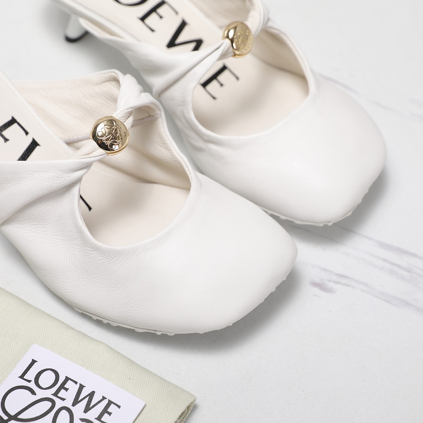 Review: Loewe 25s Soft Sheepskin Ballerina Shoes for Easy Comfort and Style - 图片 8