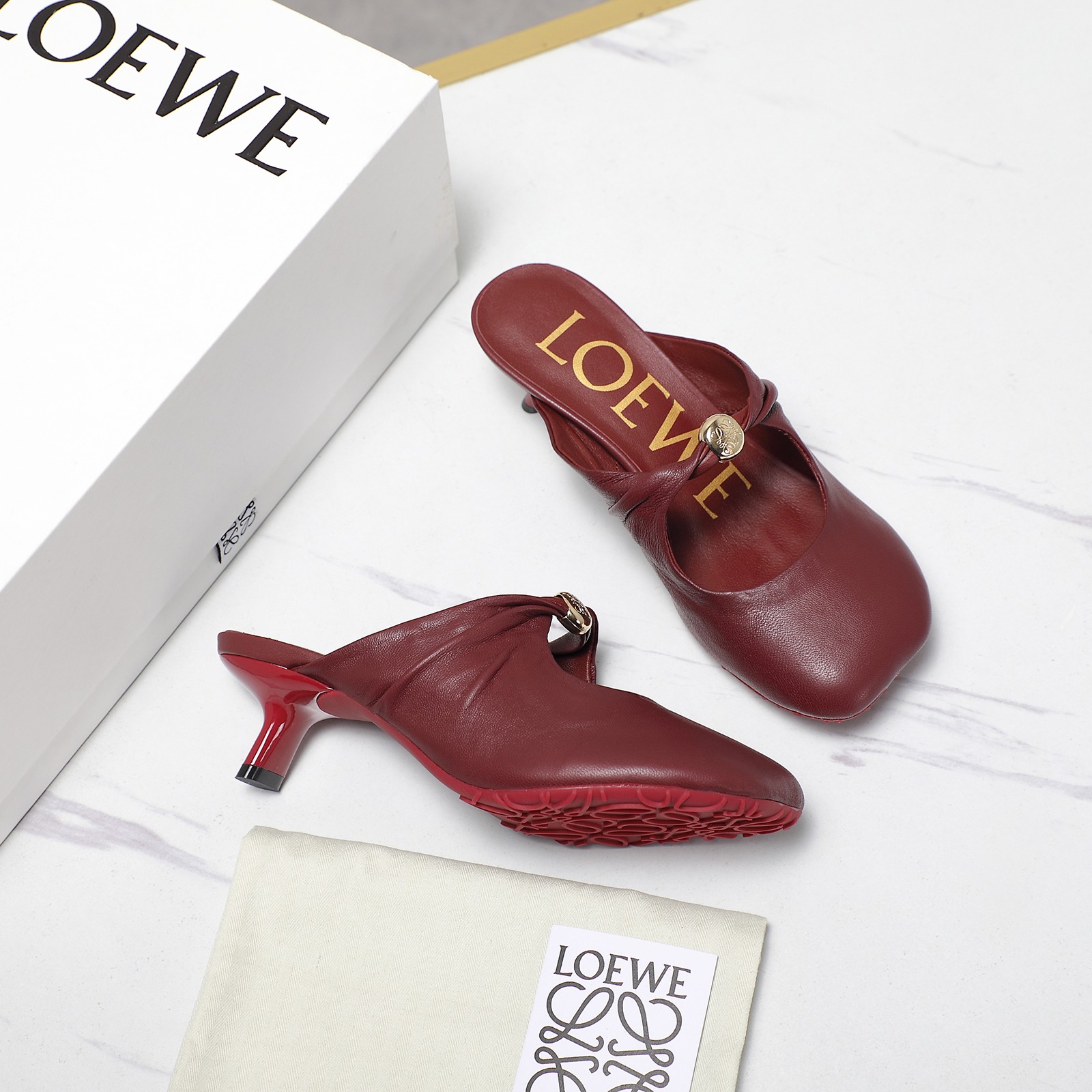 Loewe 25s Soft Sheepskin Ballerina Shoes for Easy and Comfortable Wear - 图片 7
