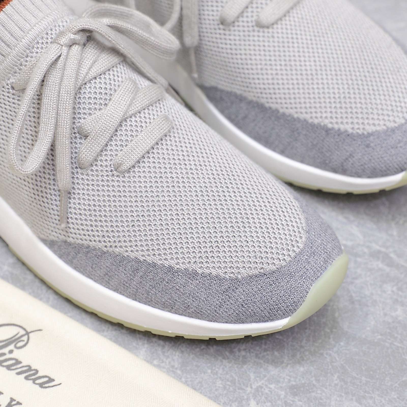 LP Lady Flexy Walker Wooly Sneakers: Stylish, Comfortable, and Unique Craftsmanship - 图片 2
