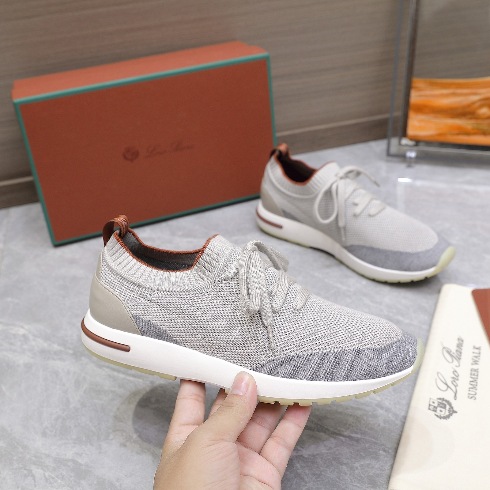LP Lady Flexy Walker Wooly Sneakers: Stylish, Comfortable, and Unique Craftsmanship - 图片 3