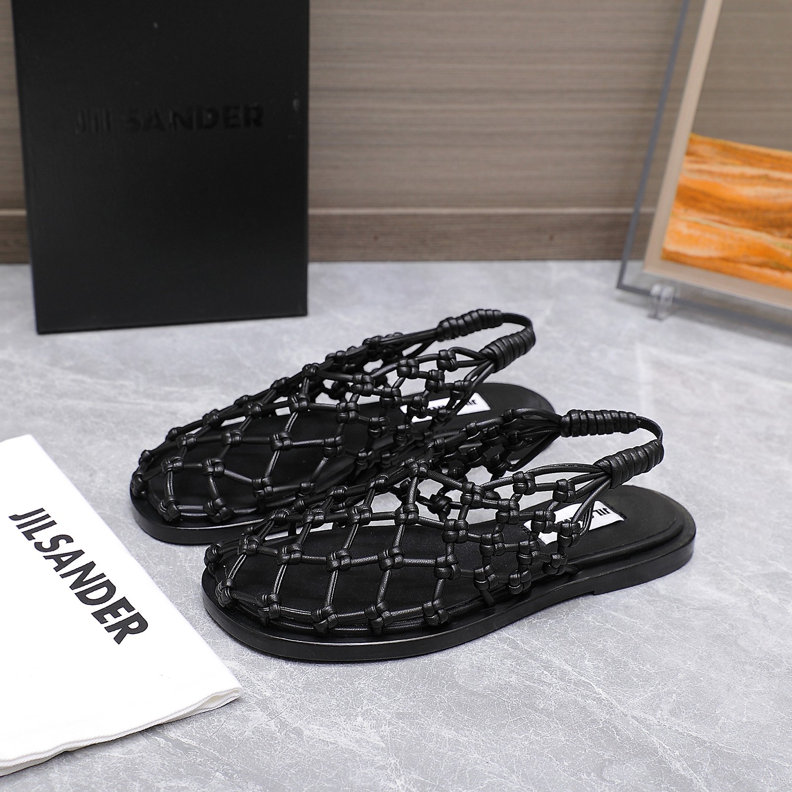 Jill Sander 2025 Spring/Summer Sandals: Stylish, Vintage, Comfortable, Italian-Made.