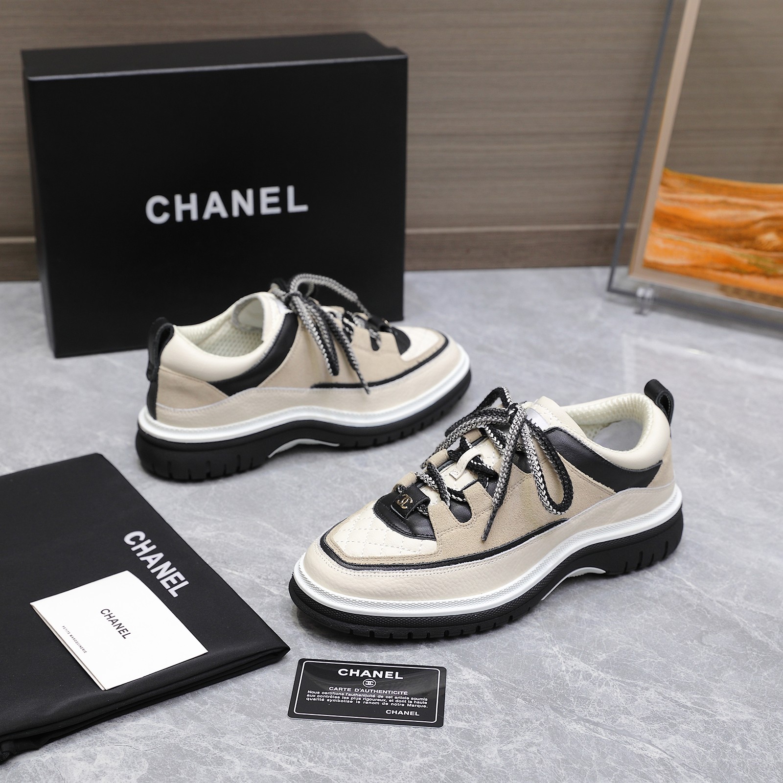 “Chanel 2025 Milan Show: Hottest Sandal Trends for Summer Season” - 图片 3