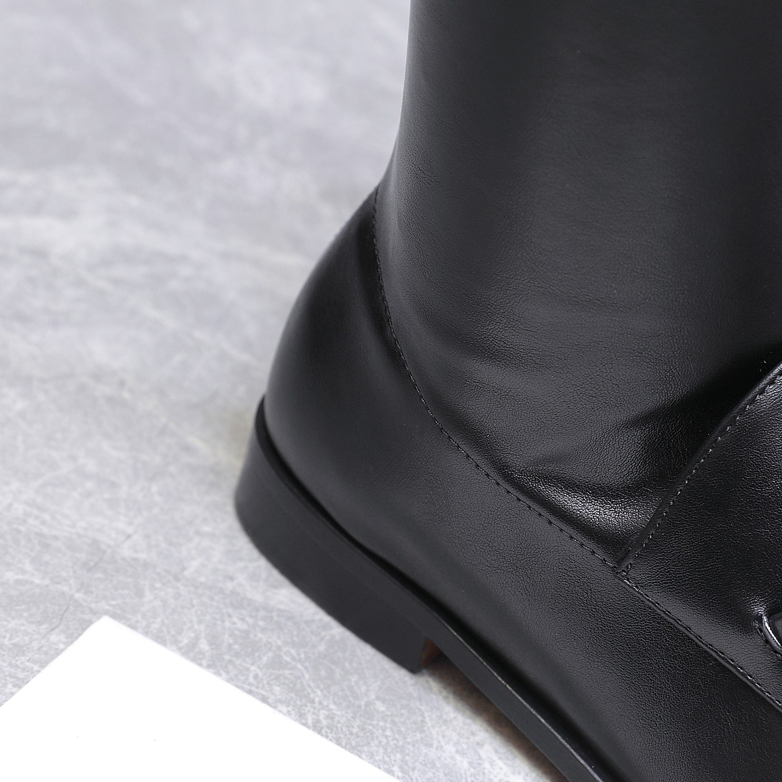 NO:594570,The highest version on the market: gucci2025 horsebit stretch boots, classic loafers and long boots, Gucci stretch sheepskin boots, side zipper design, easy to put on and take off, and has excellent foot wrapping!  The stretchy sheepskin boots fit perfectly!  Sheepskin upper + stretch sheepskin, lining/foot pads, imported custom cowhide, Italian genuine leather sole, size 35-42 (41 42 customized, non-returnable), full set of original green packaging, price, boots, gucci, loafers, boots, cowhide, sheepskin19860909市场最高版本 gucci2025马衔扣弹力长靴 经典乐福鞋加长靴 古奇Gucci弹力羊皮长靴,靴子侧拉链设计 易穿易脱,上脚包裹性特别好！靴筒弹力羊皮非常贴脚！ 鞋面羊皮鞋面+弹力羊皮 内里/垫脚进口定制牛皮 鞋底意大利真皮底 码数35—42（41 42定制不退换） 包装全套绿色原版 价格,靴子,gucci,loafers,boots,cowhide,sheepskin,Women's Shoes