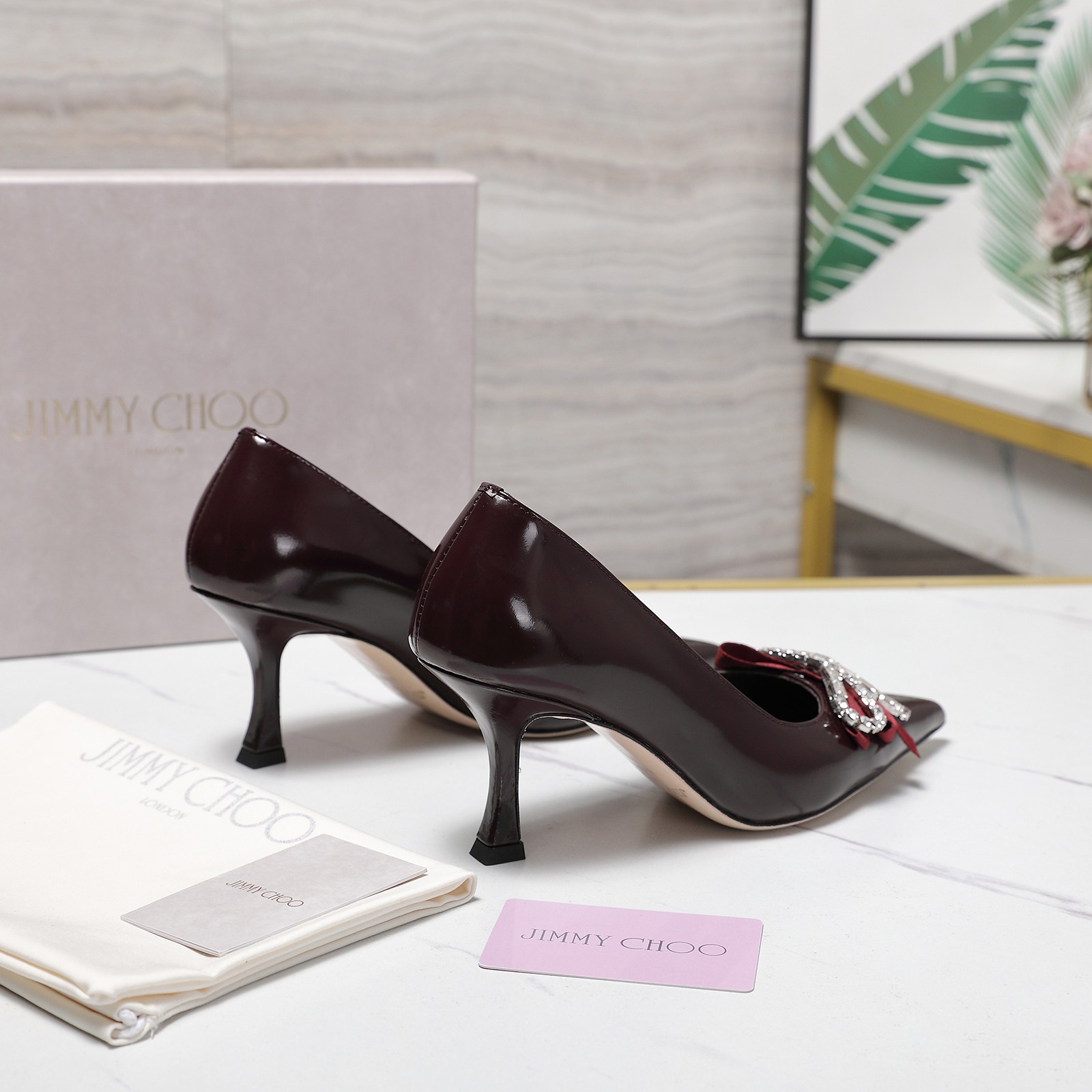 _ds39sciIeaD3uFx2SAUqqwRuEUfLh_2w6-3WFLw