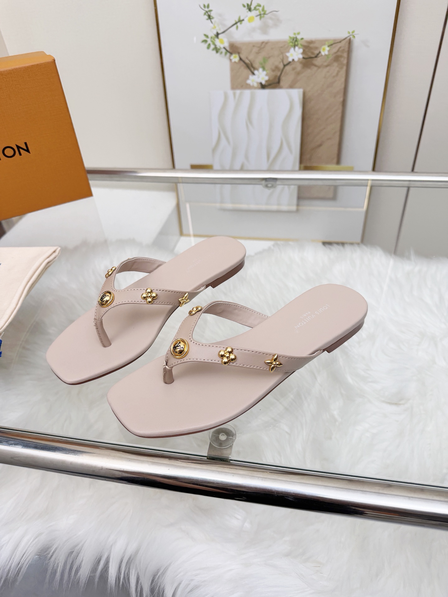 Louis Vuitton Women Shoes