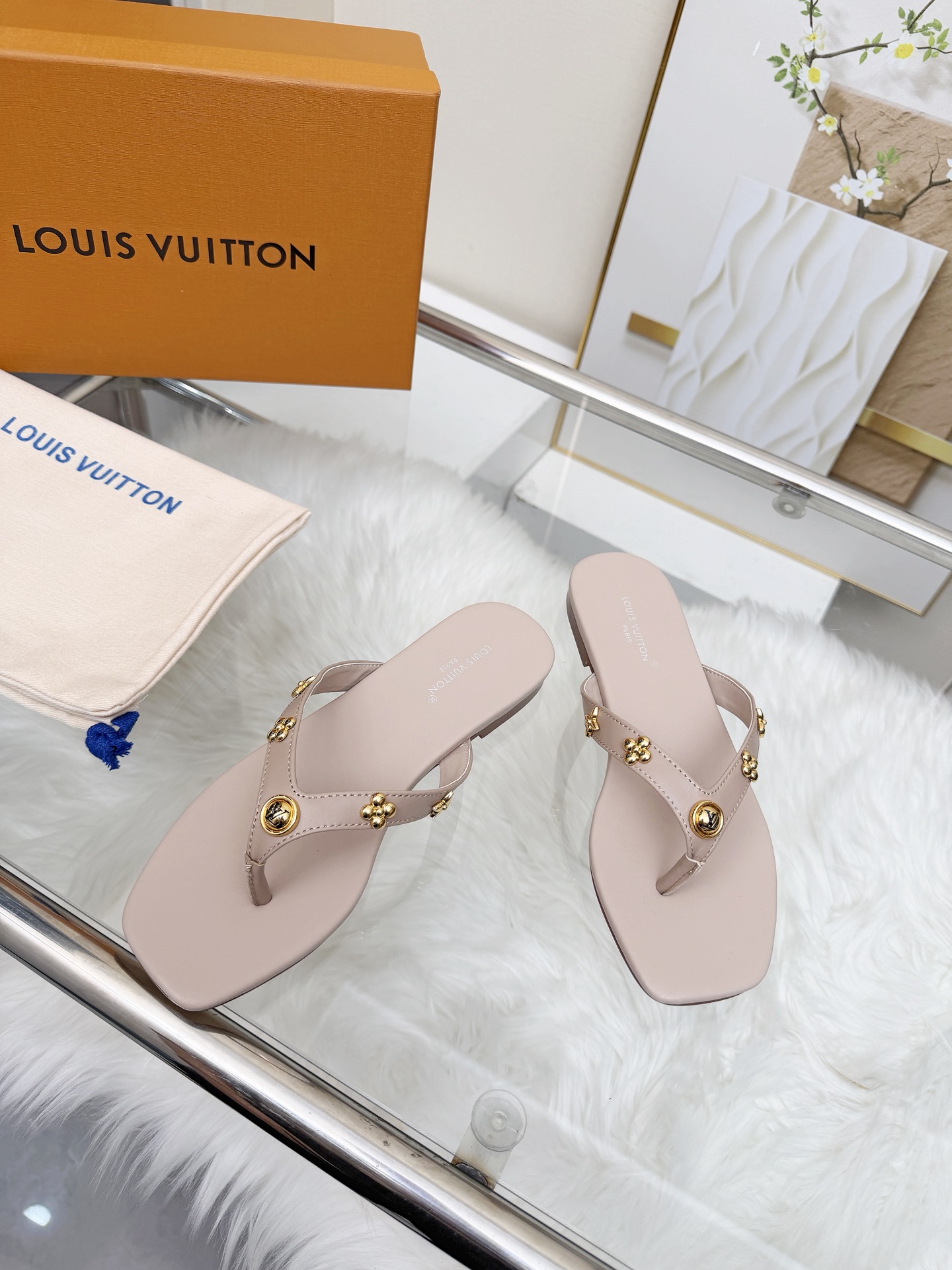 Louis Vuitton Women Shoes