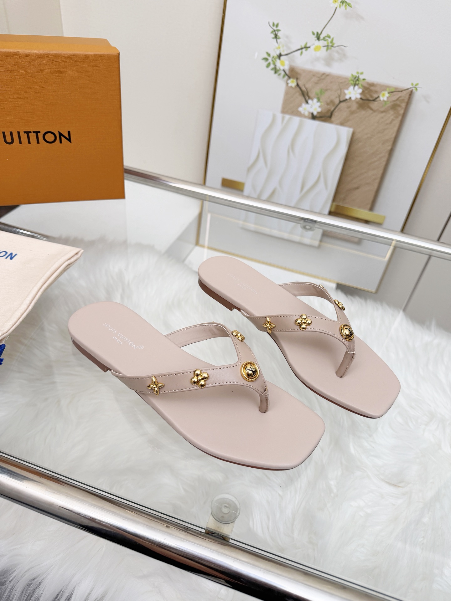 Louis Vuitton Women Shoes