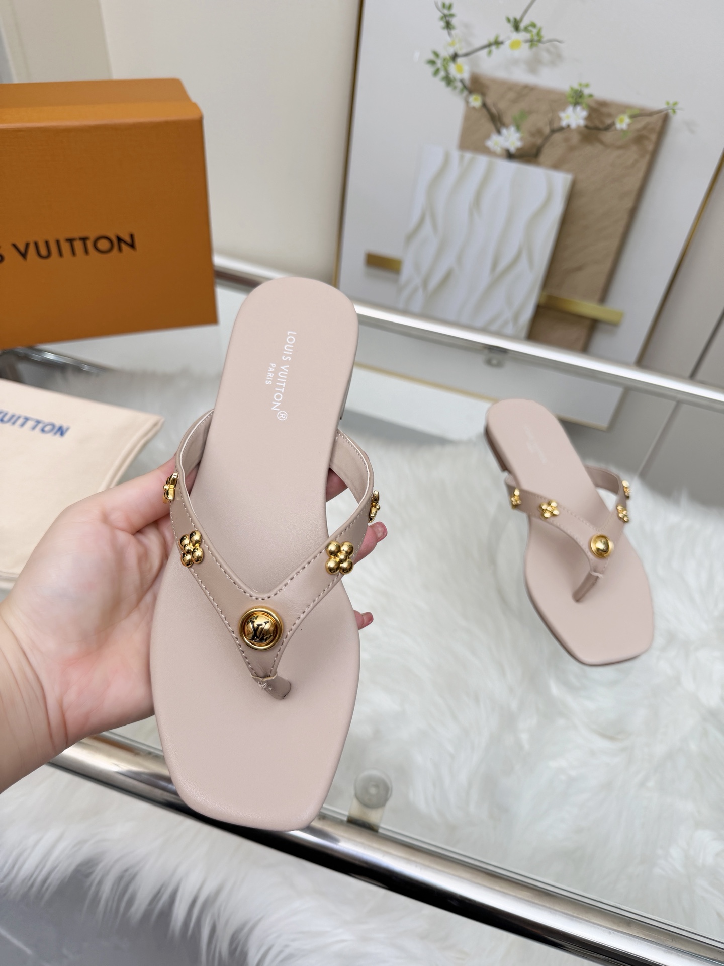 Louis Vuitton Women Shoes