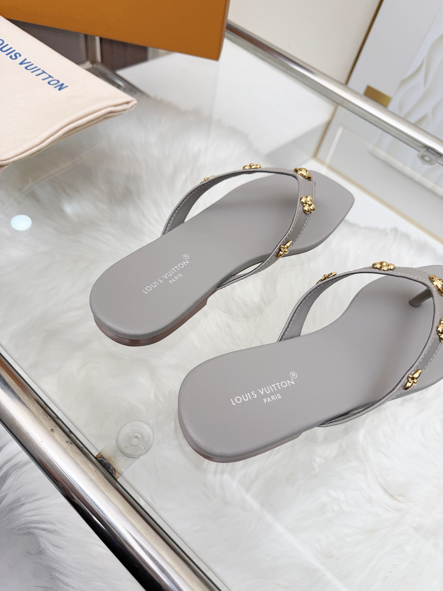 Louis Vuitton Women Shoes