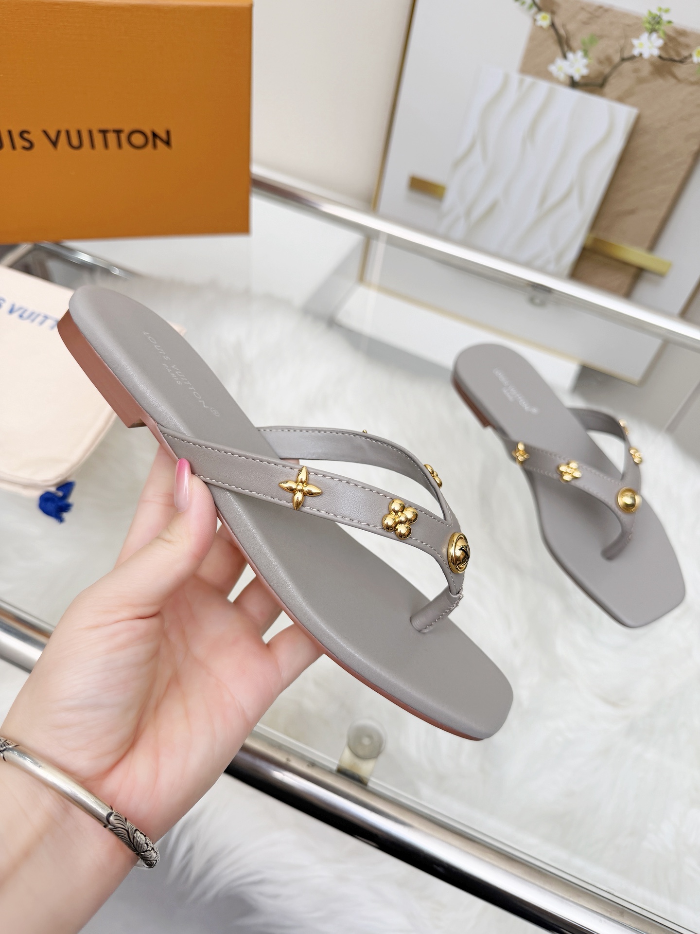 Louis Vuitton Women Shoes