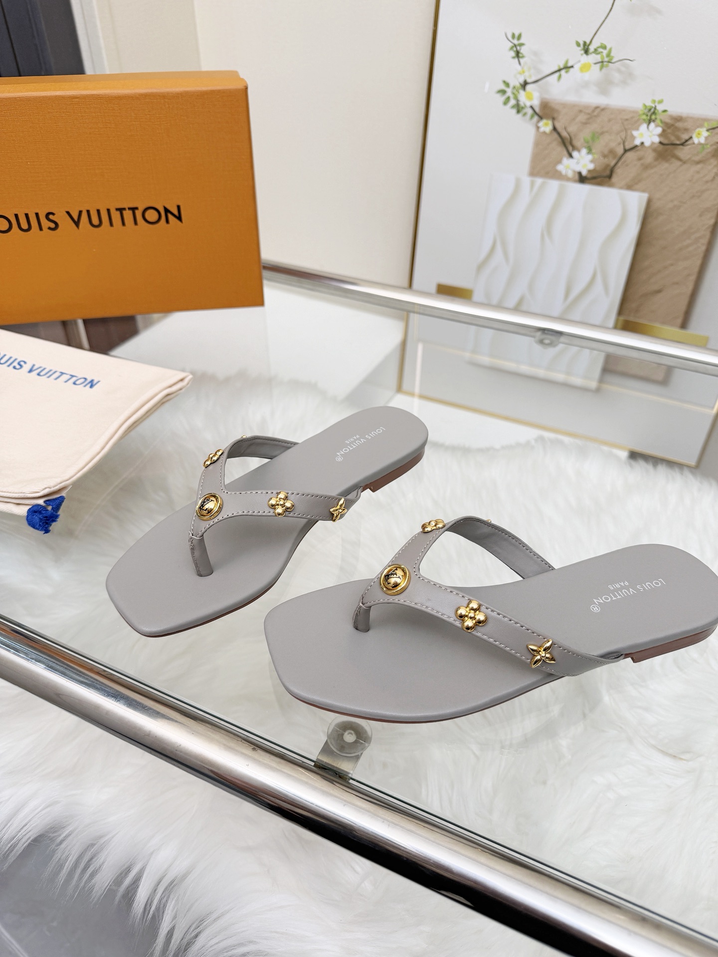 Louis Vuitton Women Shoes