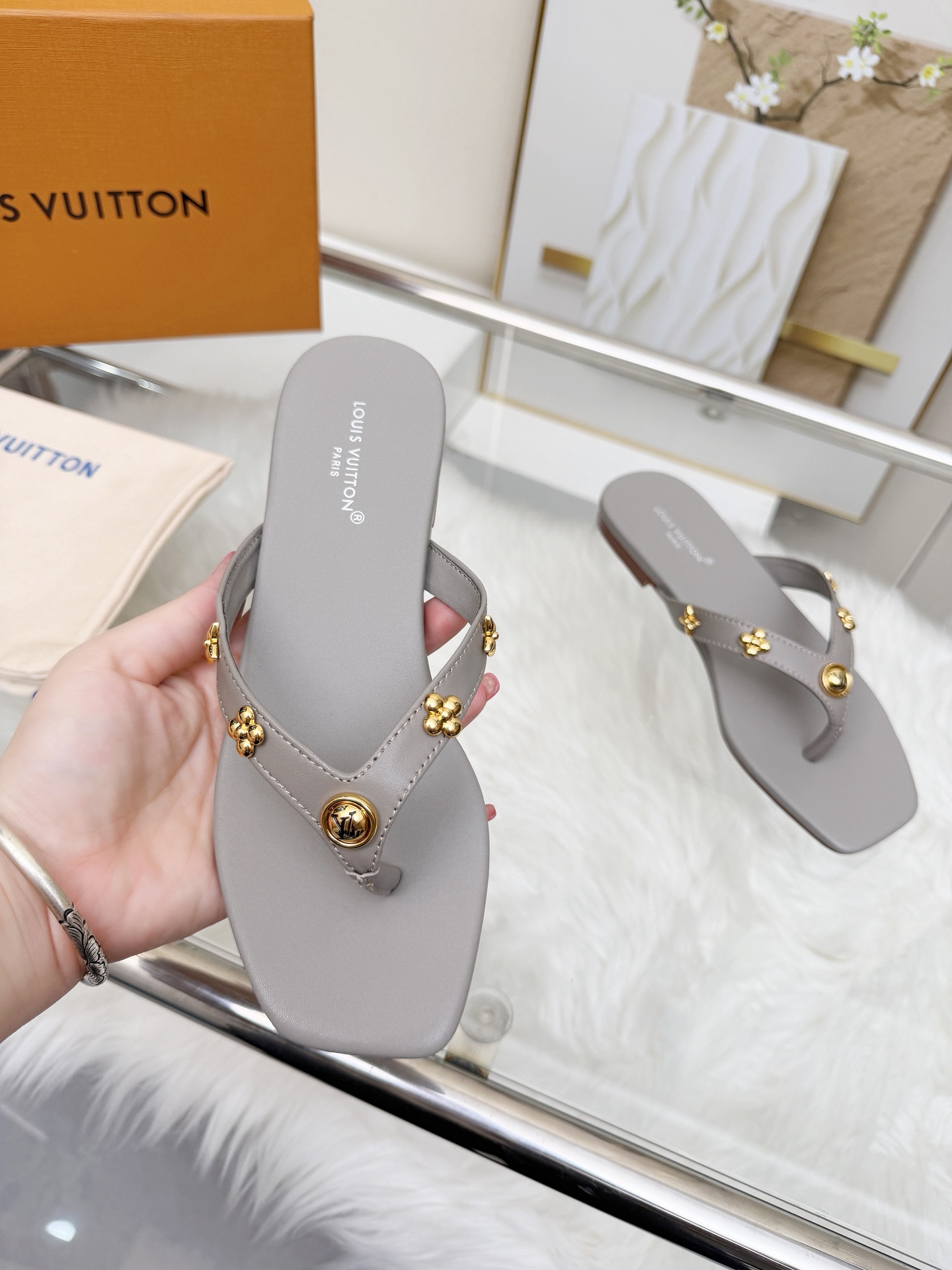 Louis Vuitton Women Shoes