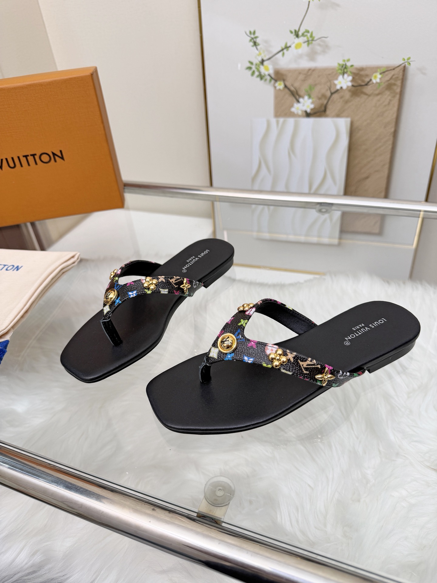 Louis Vuitton Women Shoes