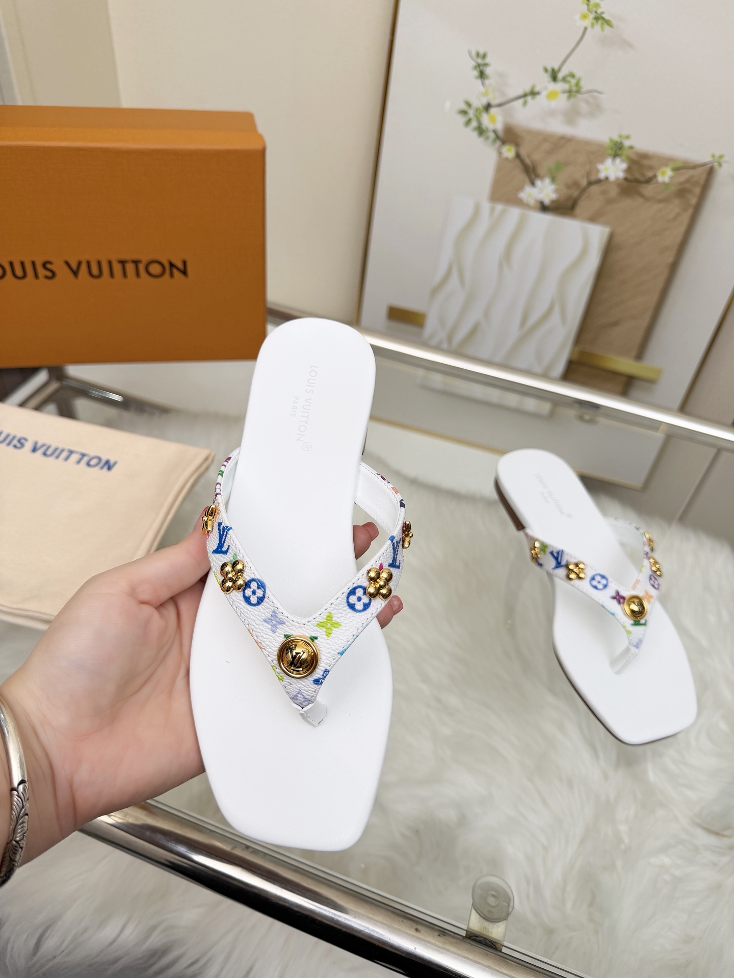 Louis Vuitton Women Shoes