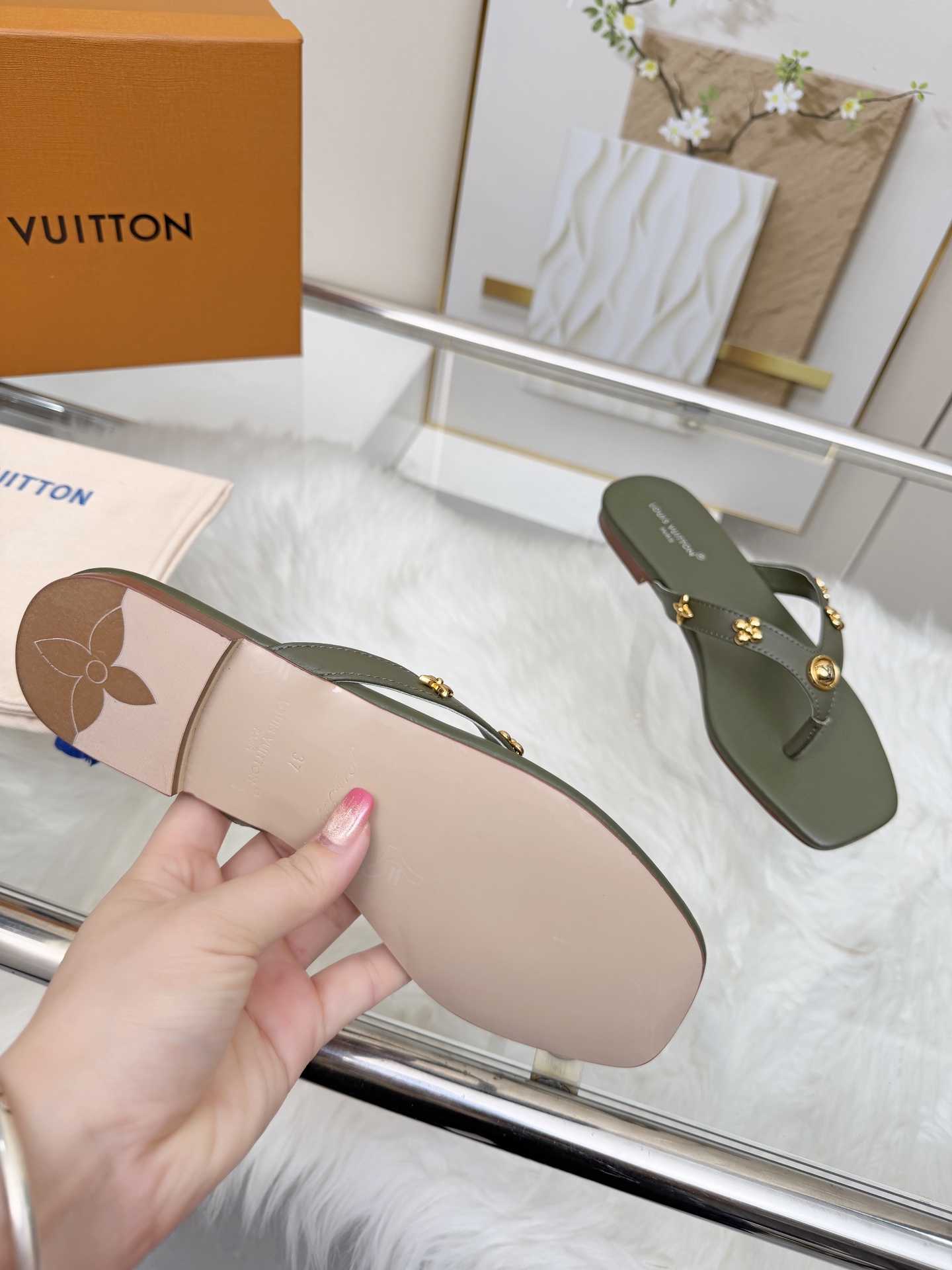 Louis Vuitton Women Shoes