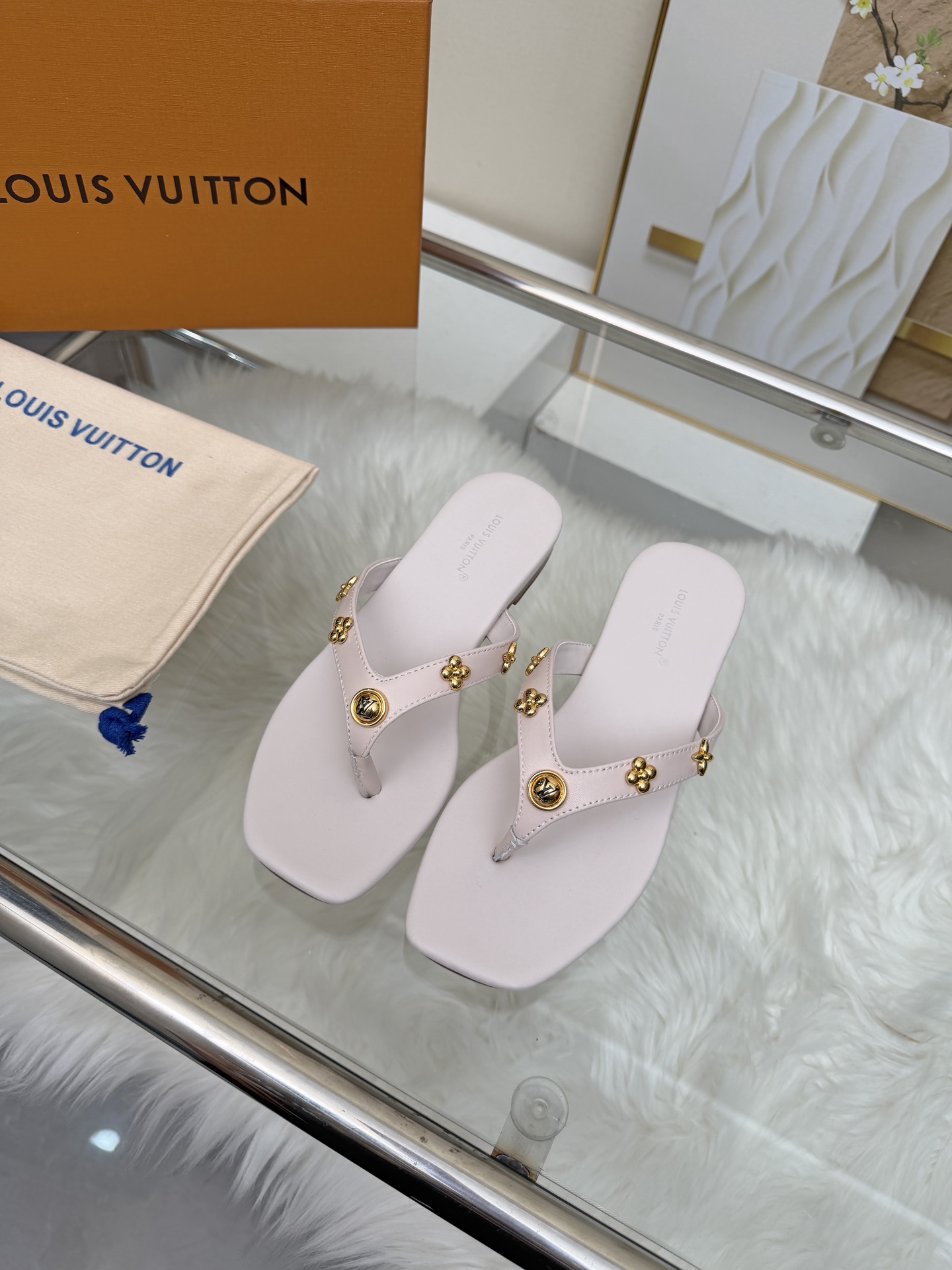 Louis Vuitton Women Shoes