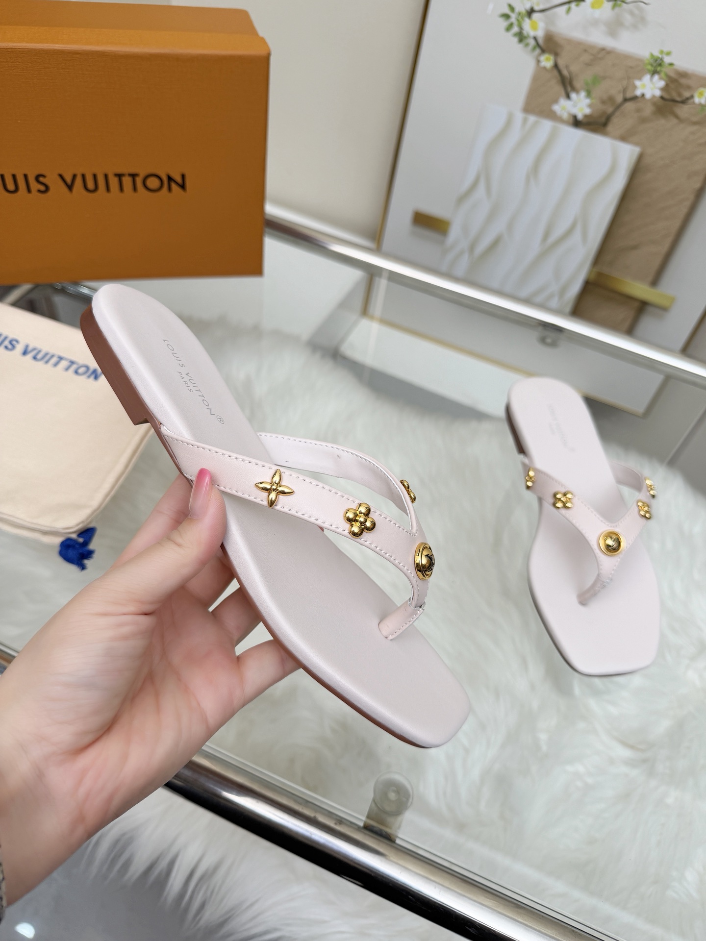 Louis Vuitton Women Shoes