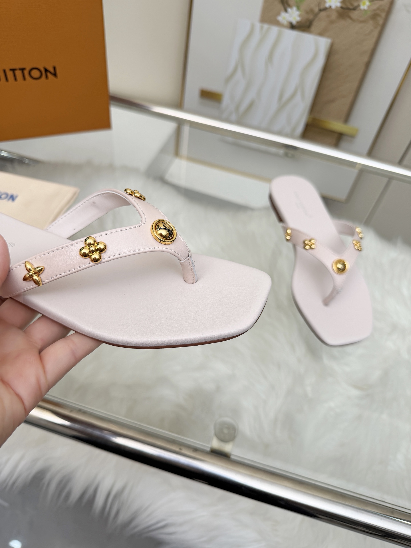 Louis Vuitton Women Shoes