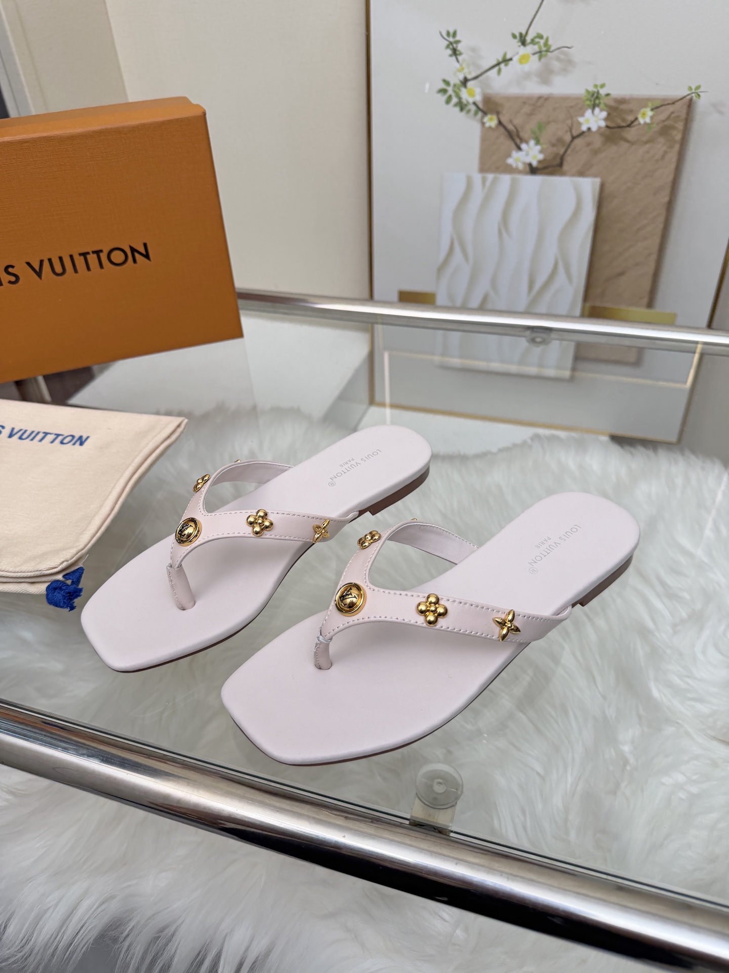 Louis Vuitton Women Shoes