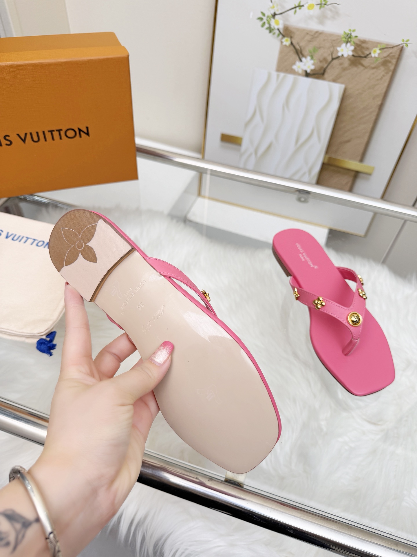 Louis Vuitton Women Shoes