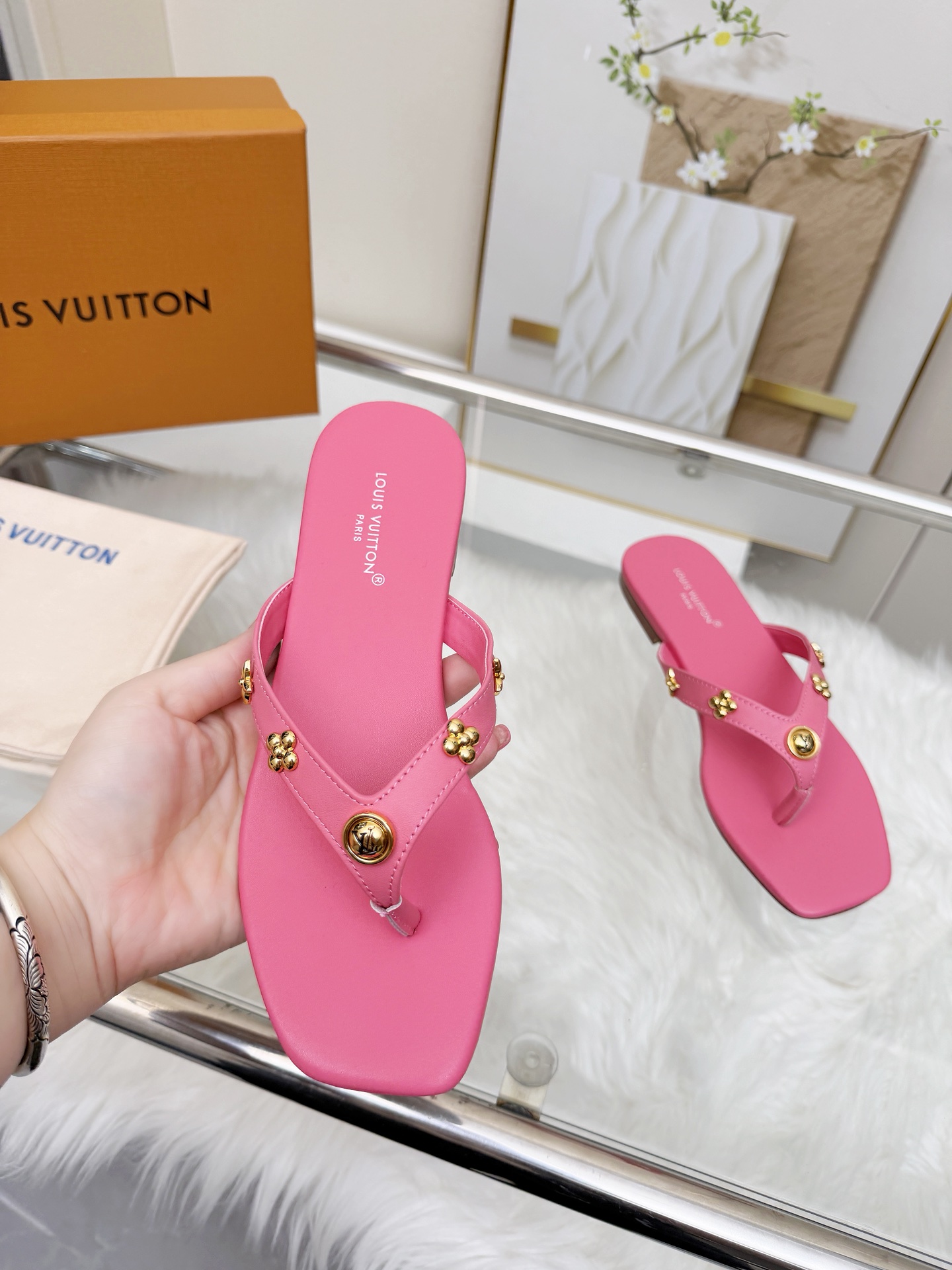 Louis Vuitton Women Shoes