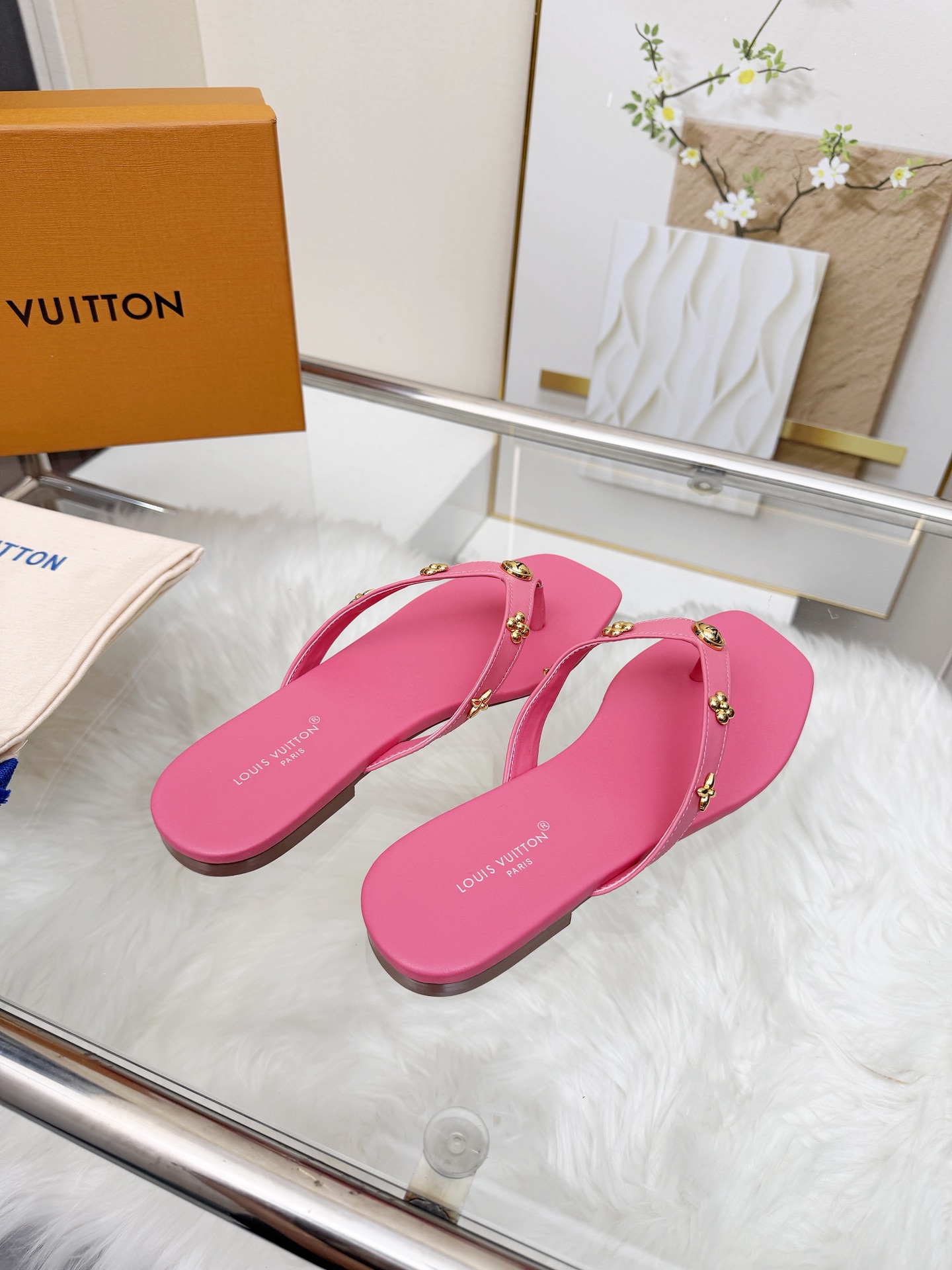 Louis Vuitton Women Shoes