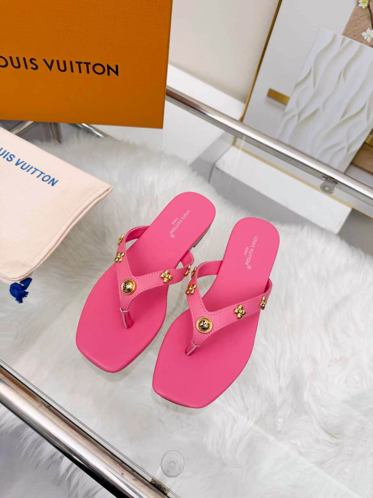 Louis Vuitton Women Shoes