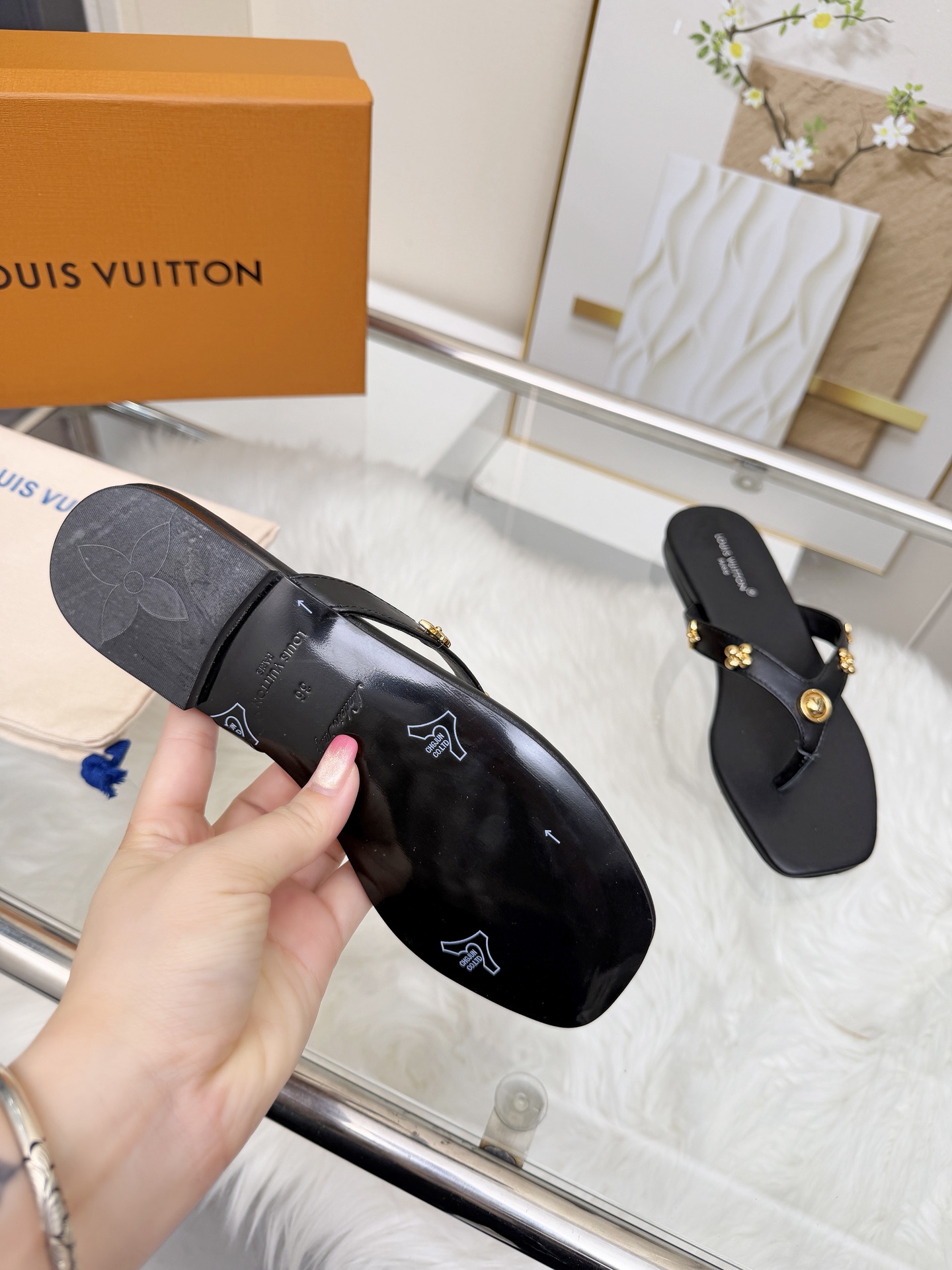 Louis Vuitton Women Shoes