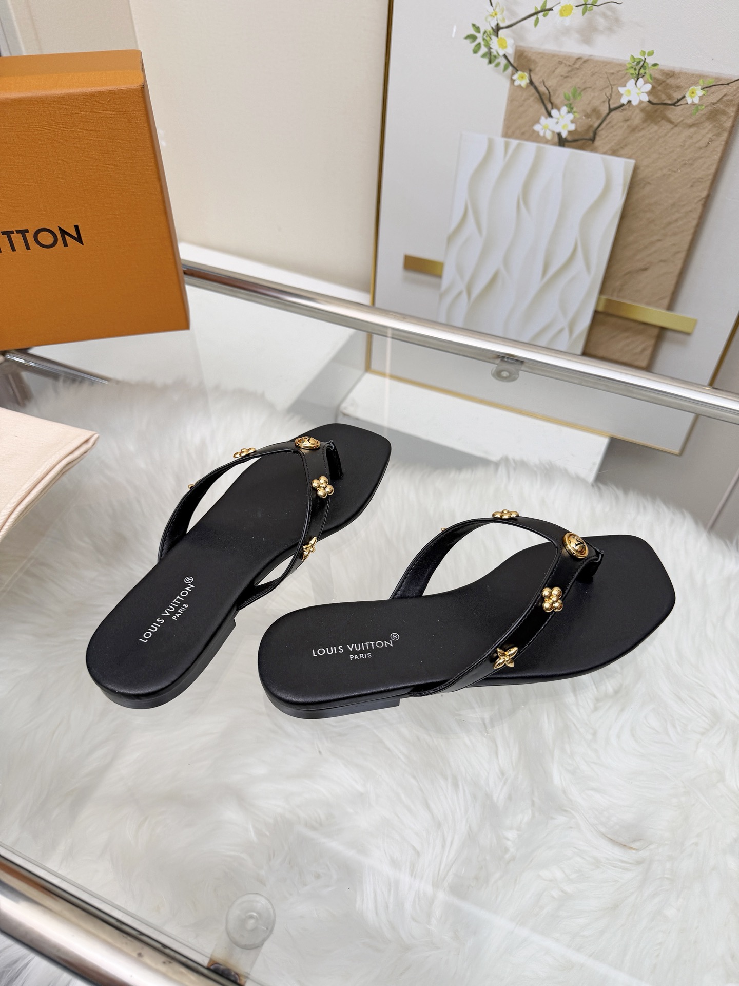 Louis Vuitton Women Shoes