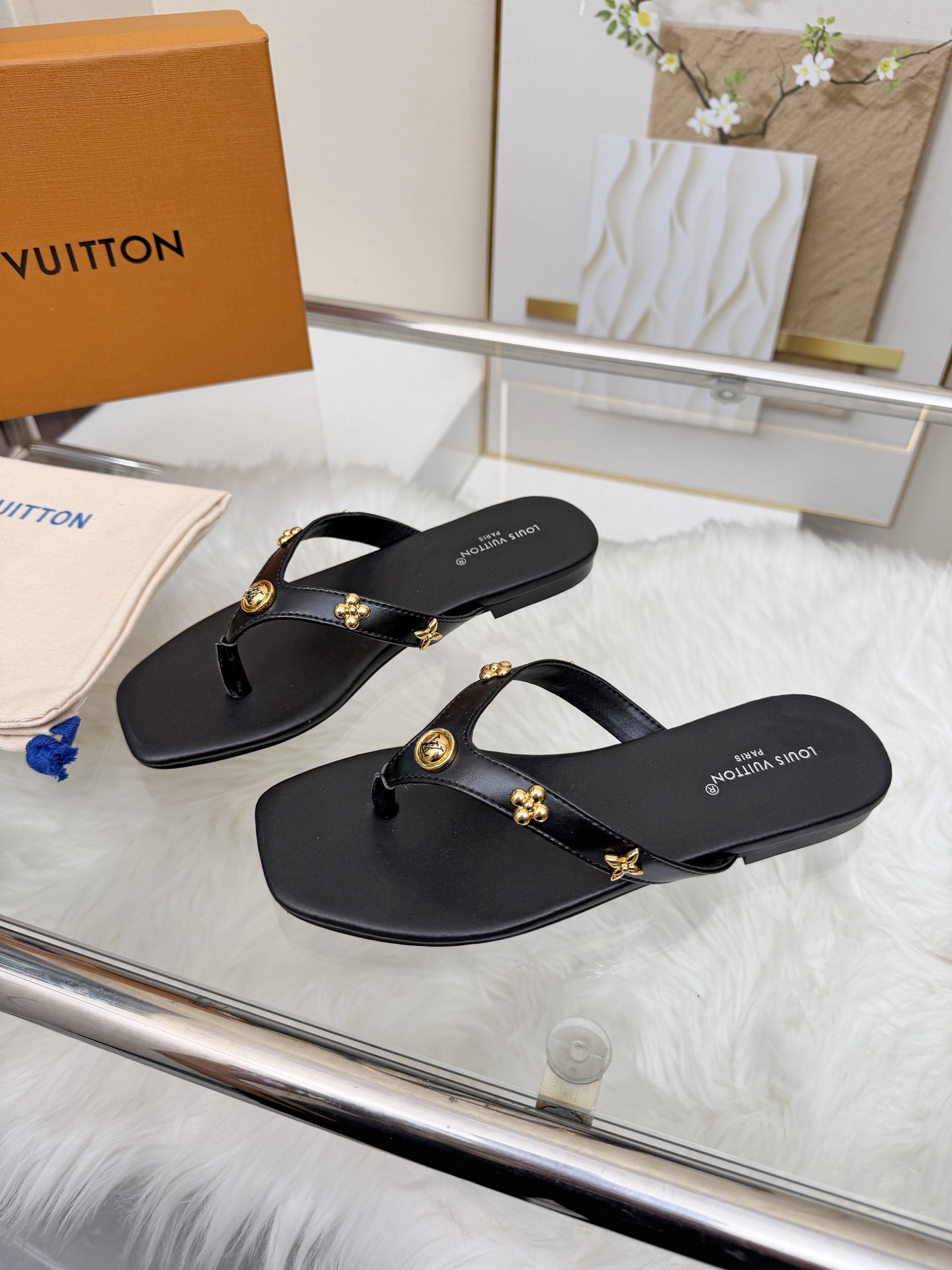 Louis Vuitton Women Shoes