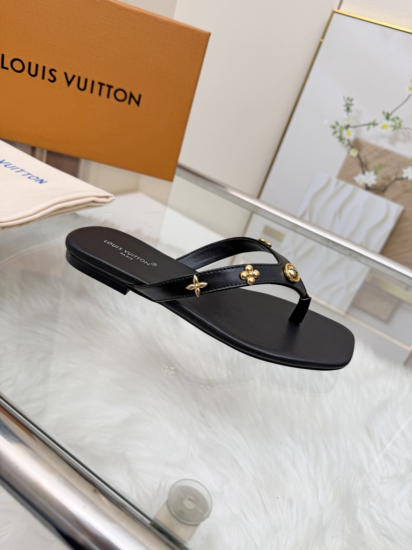 Louis Vuitton Women Shoes