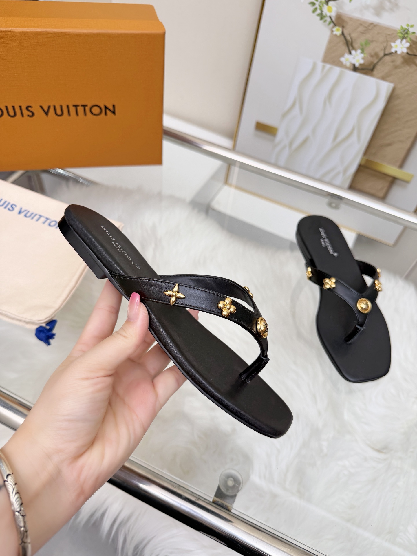 Louis Vuitton Women Shoes