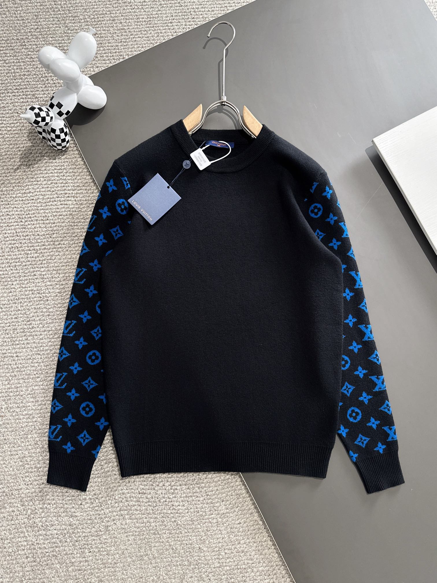 Diseñador de réplica barato
 Louis Vuitton calidad los espejo
 Ropa Jersey de punto Sudaderas Negro Universal para hombres y mujeres Tejido Colección otoño