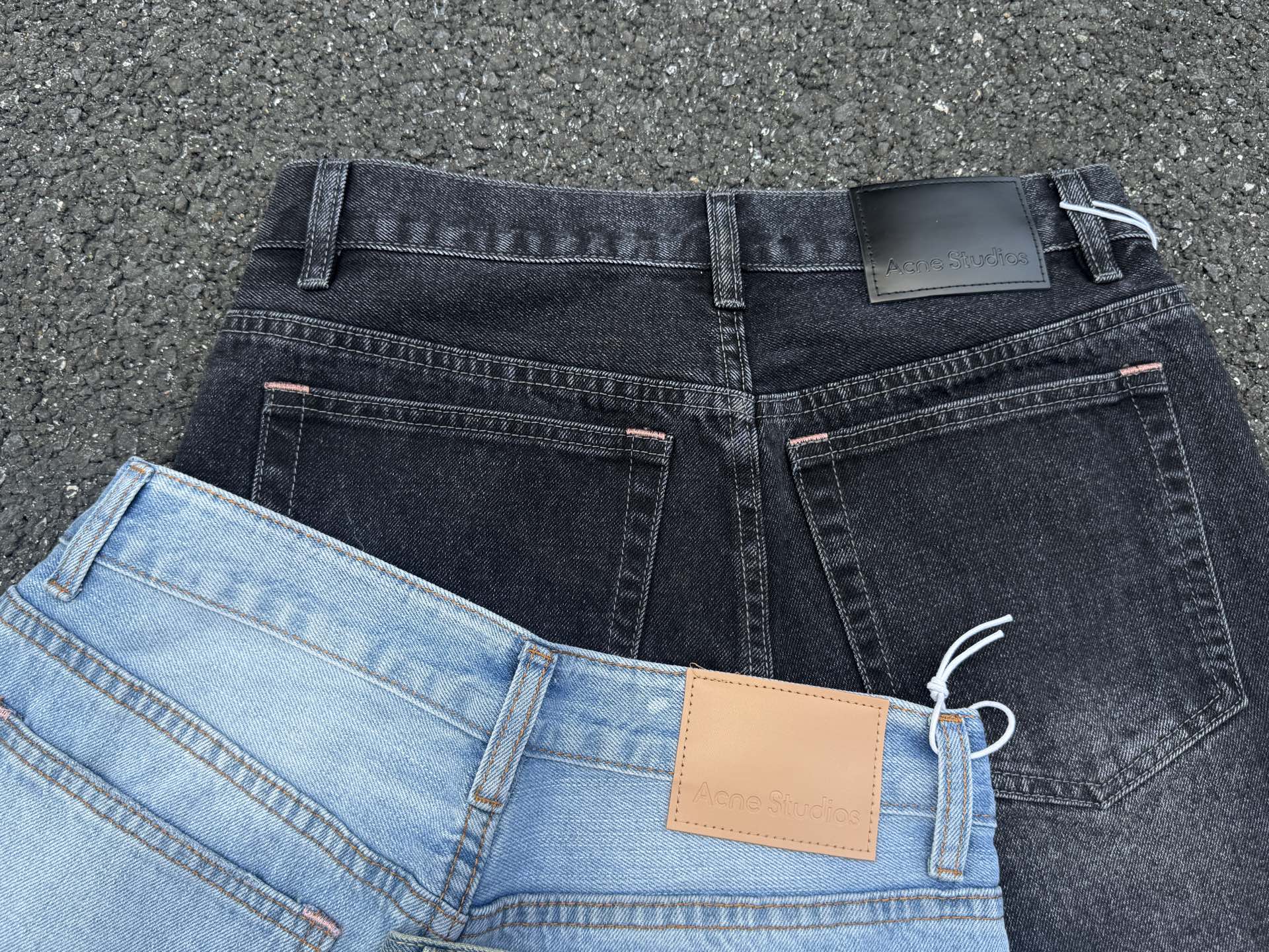 Acne Studios 2021M Jeans Acampanados Unisex de Pierna Ancha y Corte Recto 8 i1744725779393 7210 0 5