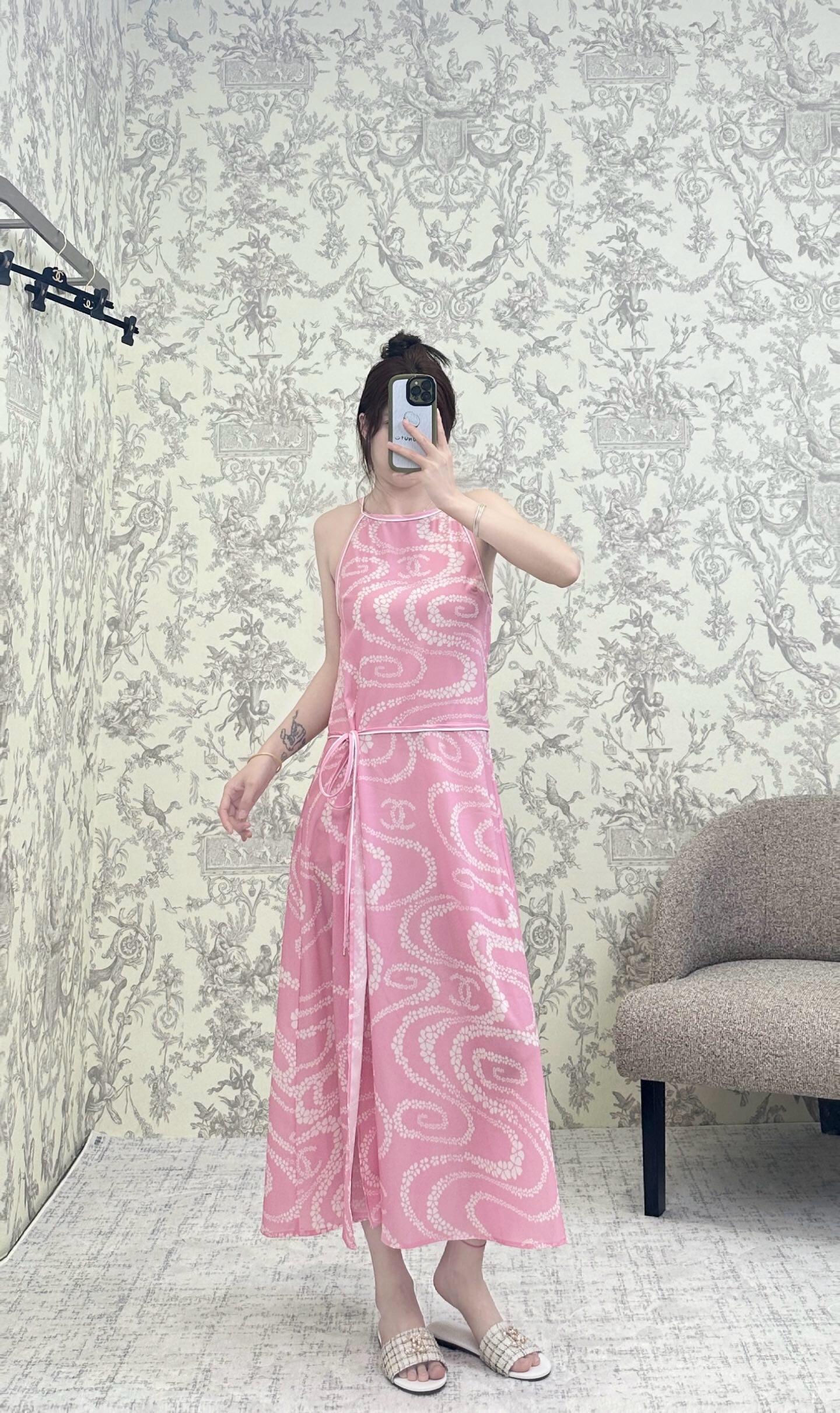 NO:417380,Model number D25060542 Chane* new style, elegant, small fragrance, wind wave pattern flower double C printed skirt, high-slit strap design sleeveless suspender dress!  Black, pink, (M size bust 88, waist 88, skirt length 118) hair, chanel, skirts, alexander wang19860909款号D25060542 Chane*新款 气质小香风波纹花朵双C印花裙摆高开叉绑带设计无袖吊带连衣裙！黑色、粉色、（M码胸围88,腰围88,裙长118）发,,chanel,skirts,alexander wang,Women's clothing