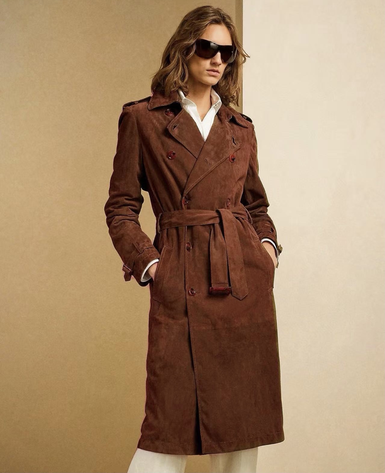 NO:488170,Model number G25090525 Ruffle Lauren RL* new custom deerskin suede fabric thickened quality, classic double-breasted belt waist-hugging to make you look slim and stylish mid-length coat jacket windbreaker!  Brown, green, (M size shoulder width 43 with shoulder pads, bust 106, sleeve length 62, clothing length 106) hair, jackets & coats, alexander wang19860909款号G25090525 拉夫劳伦RL*新款定制鹿皮绒面料加厚品质、经典双排扣搭配腰带收腰显瘦帅气时髦中长款大衣外套风衣！棕色、绿色、（M码肩宽43有垫肩,胸围106,袖长62,衣长106）发,,jackets & coats,alexander wang,Women's clothing
