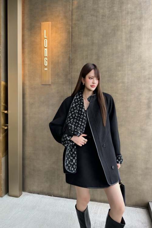 Louis Vuitton Double-Faced Wool Short Cape Coat with Monogram Details 1 Louis Vuitton Double-Faced Wool Short Cape Coat with Monogram Details