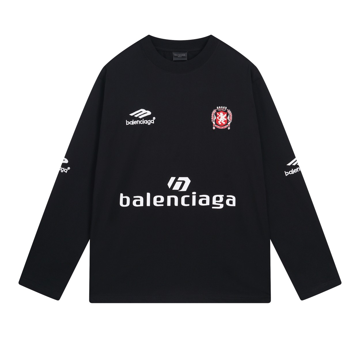 P175


【顶级版本】
 23152#大货细节图
#巴黎24FW巴黎曼联联名足球10号刺绣印花长袖# 
BALENCI*GA巴黎# 
面料采用260g巴黎专用双纱*高克重1比1双纱罗纹 
前后幅采用进口胶浆丝网印花工艺+前幅左右袖采用进口田岛绣花机亚光线重工刺绣工艺
 os落肩宽松版型 男女同款！！
码数：xs-L码
颜色： 2个色（白.黑）