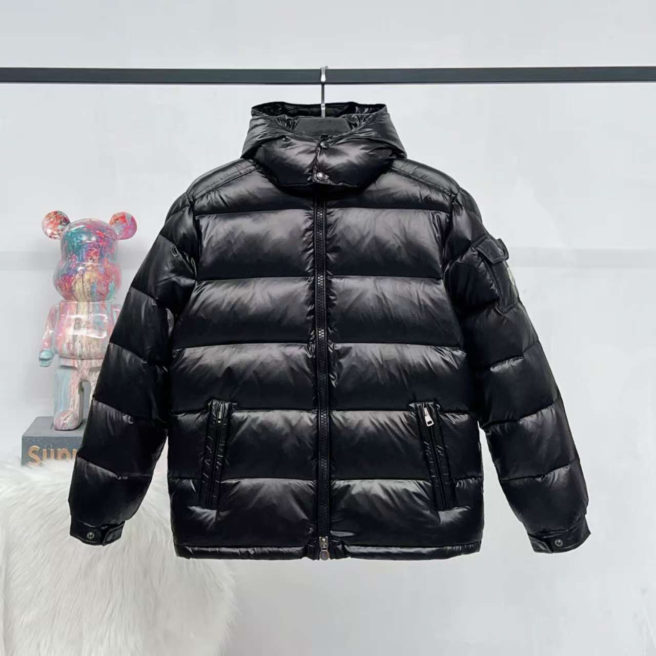 MAYAマヤ クラシックダウンジャケット 軽量暖かさとファッション性の融合