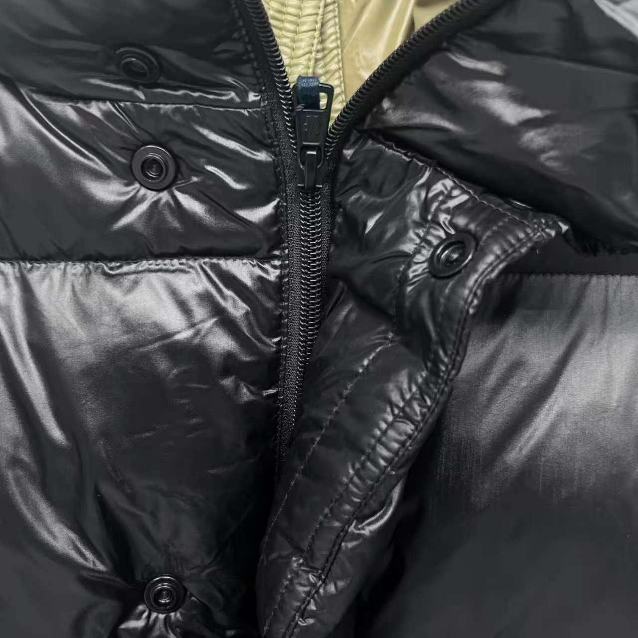 MONCLER 1952限定版 ダウンジャケット ブラック