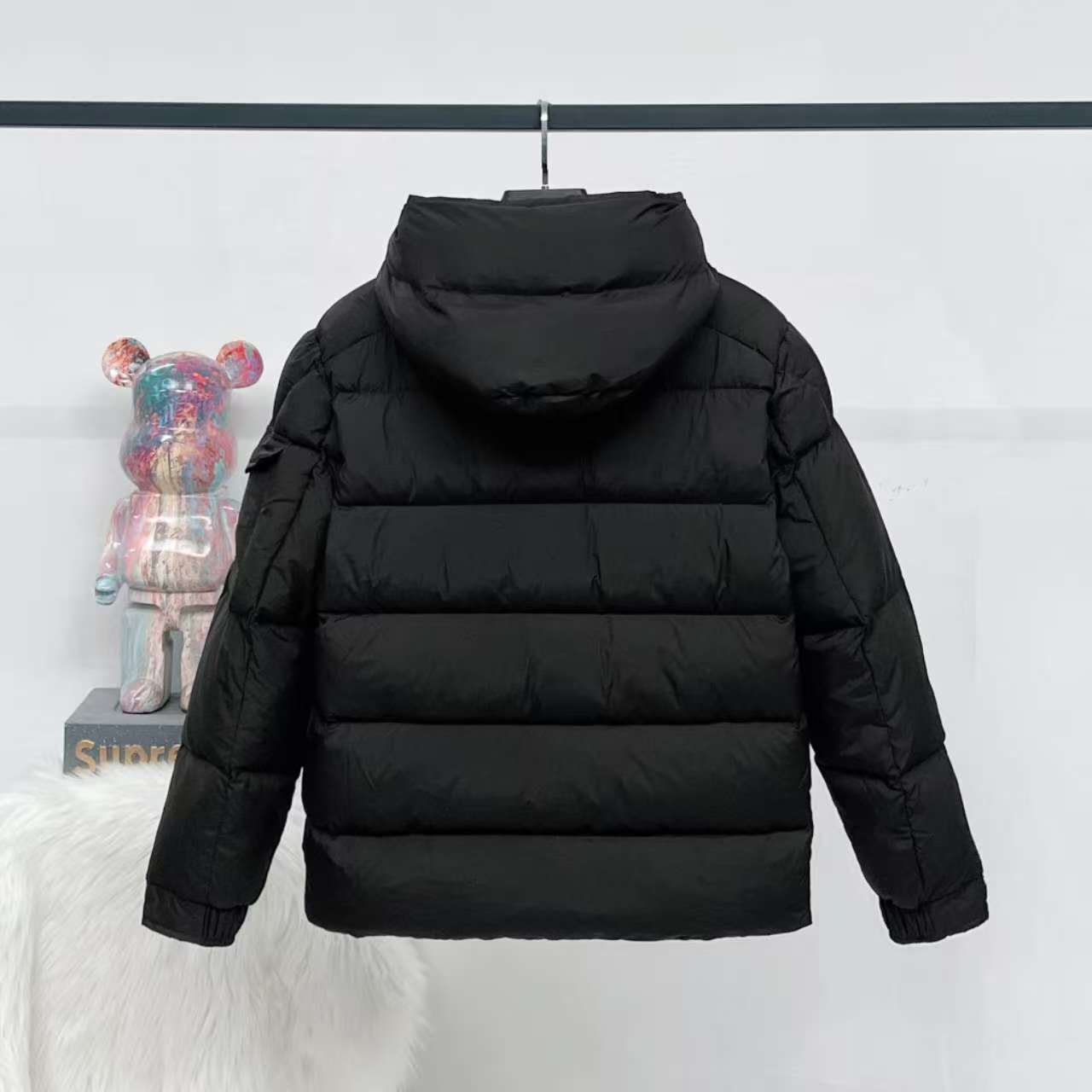 Moncler蒙口羽绒服 可脱卸式フード付き 高保温性