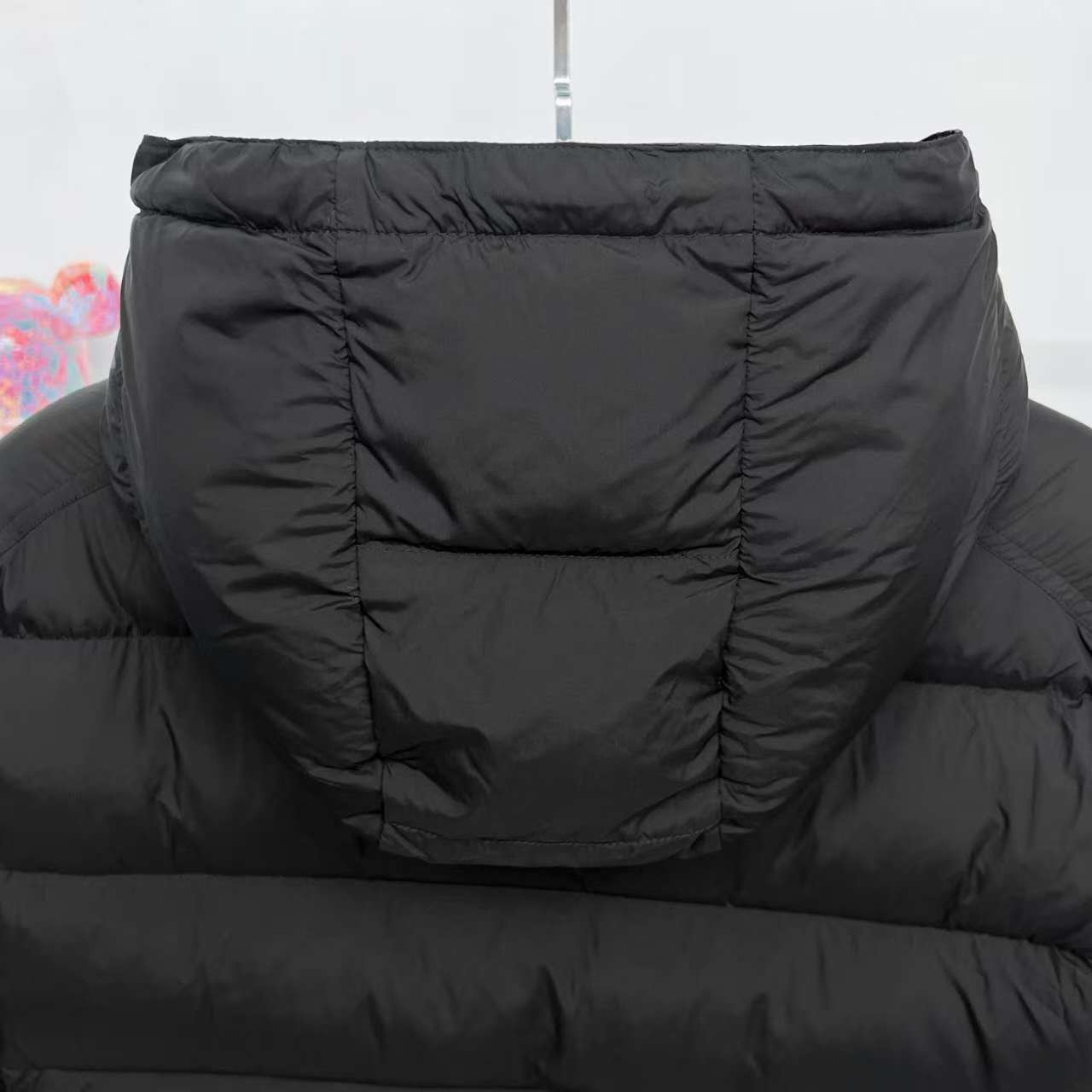 Moncler羽绒服 米白・黒色 リバーシブルデザイン