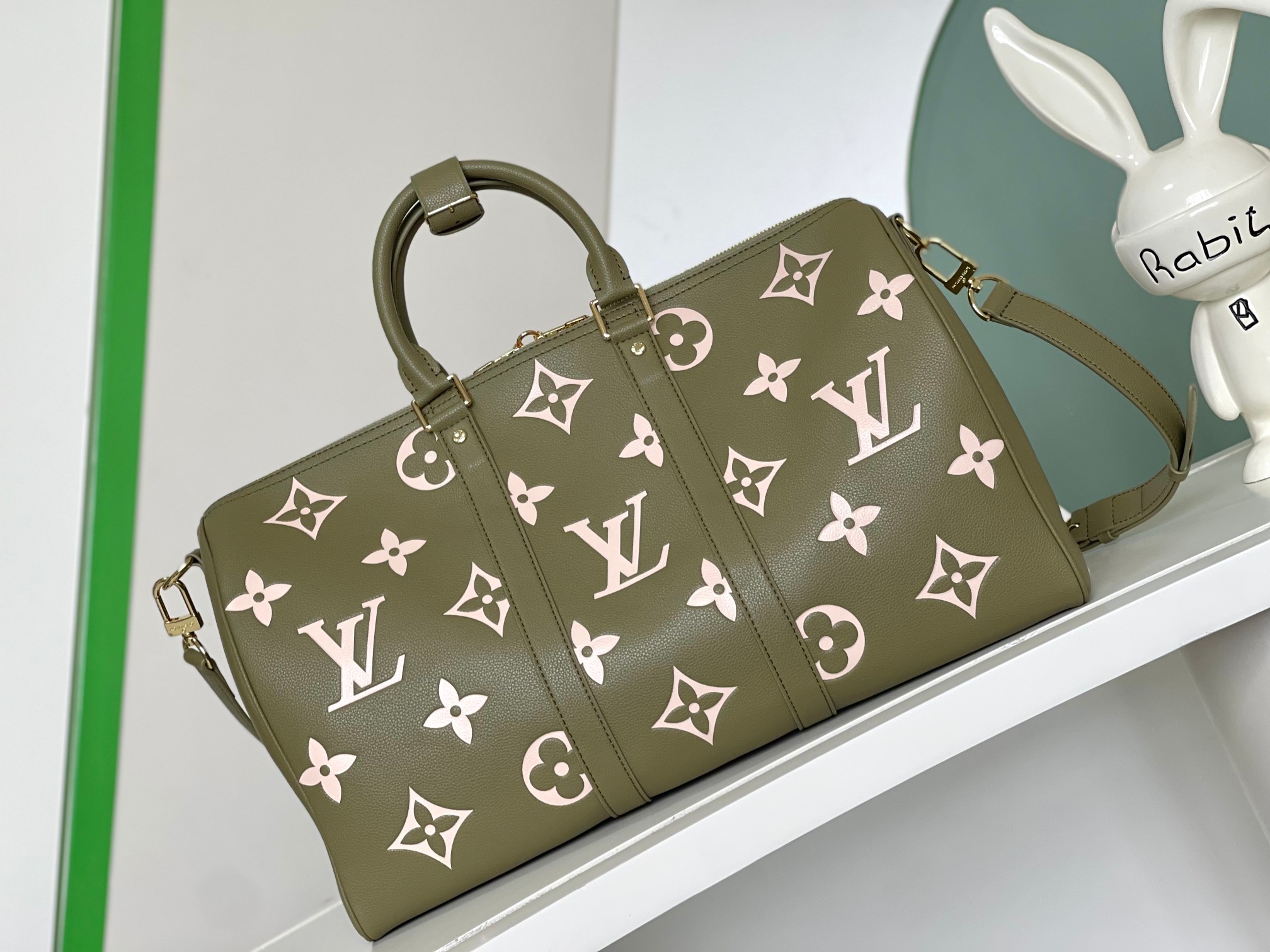 Louis Vuitton Luxury Handbag Collection 3