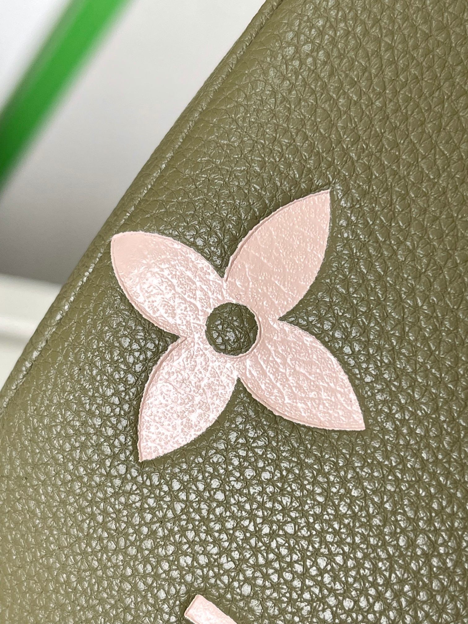 Louis Vuitton Luxury Handbag Collection 7